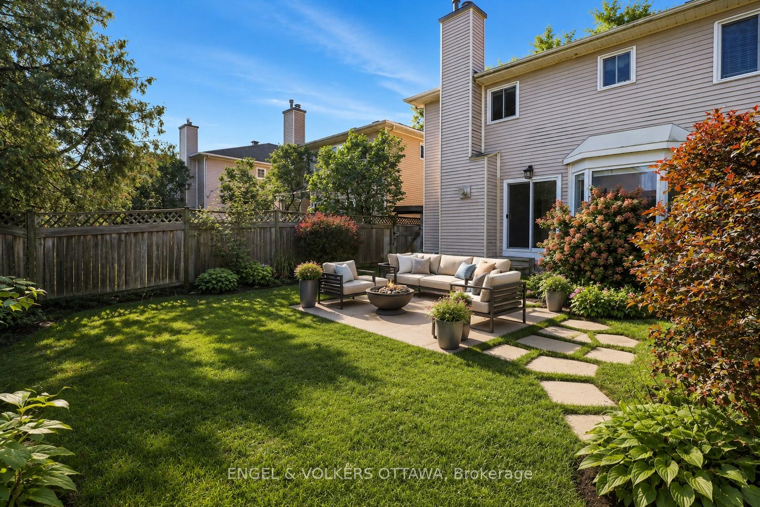 28 Weybridge Drive Property Photo 46