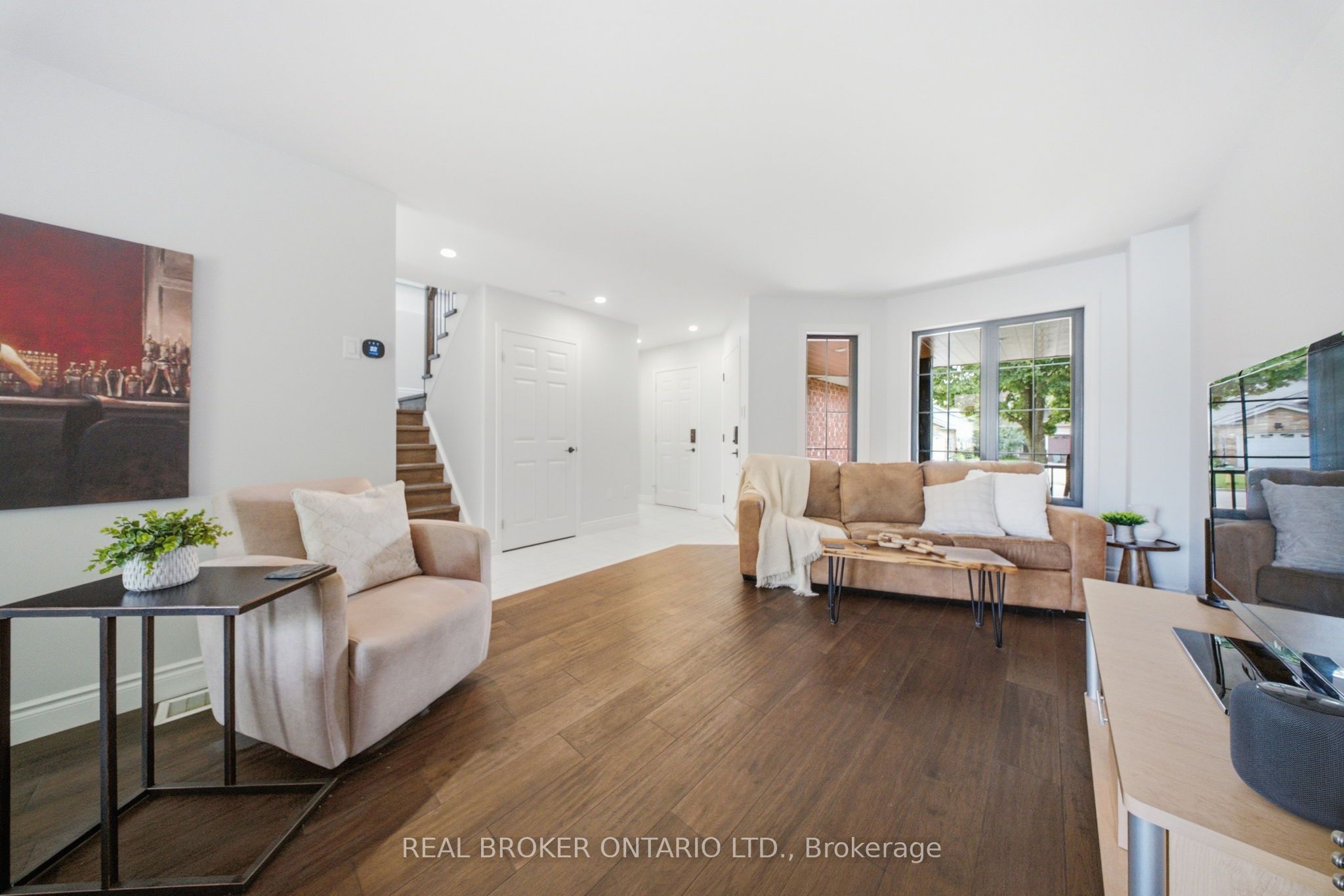 19 Boulder Crescent Property Photo 17