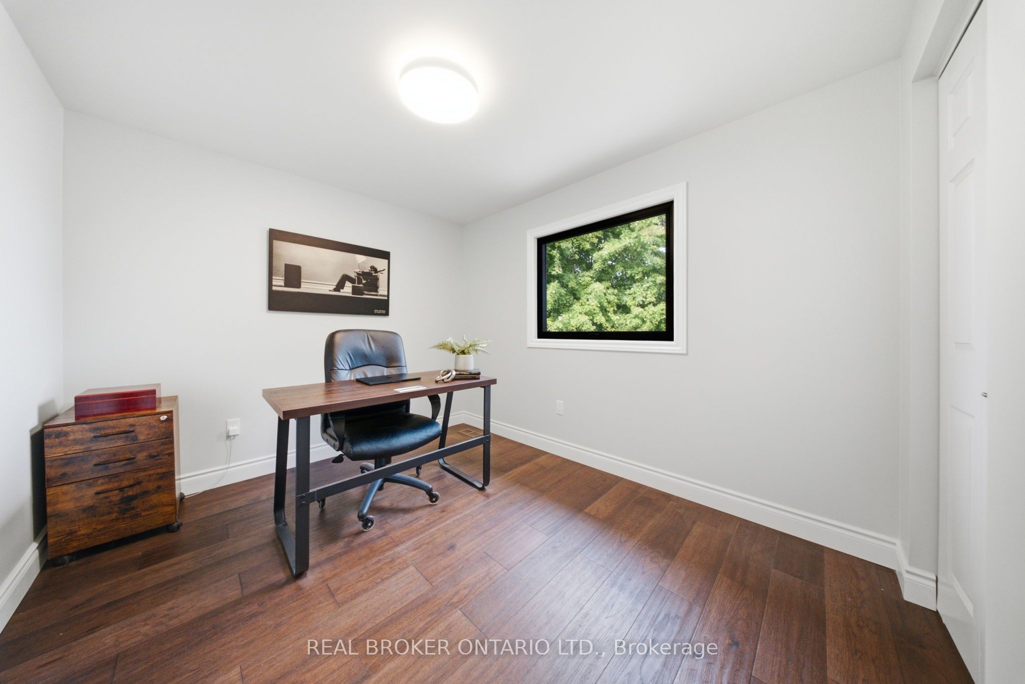 19 Boulder Crescent Property Photo 24