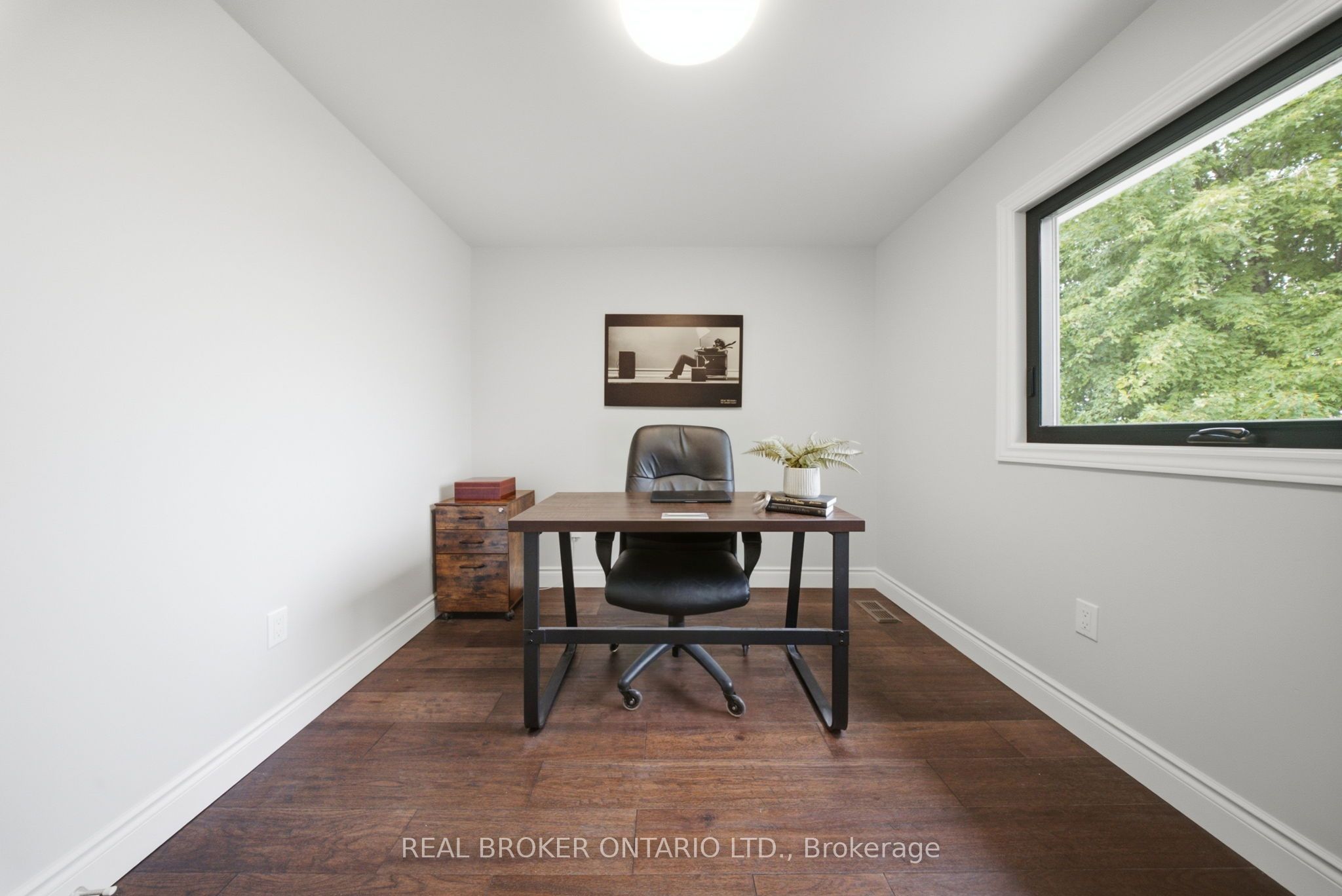 19 Boulder Crescent Property Photo 25