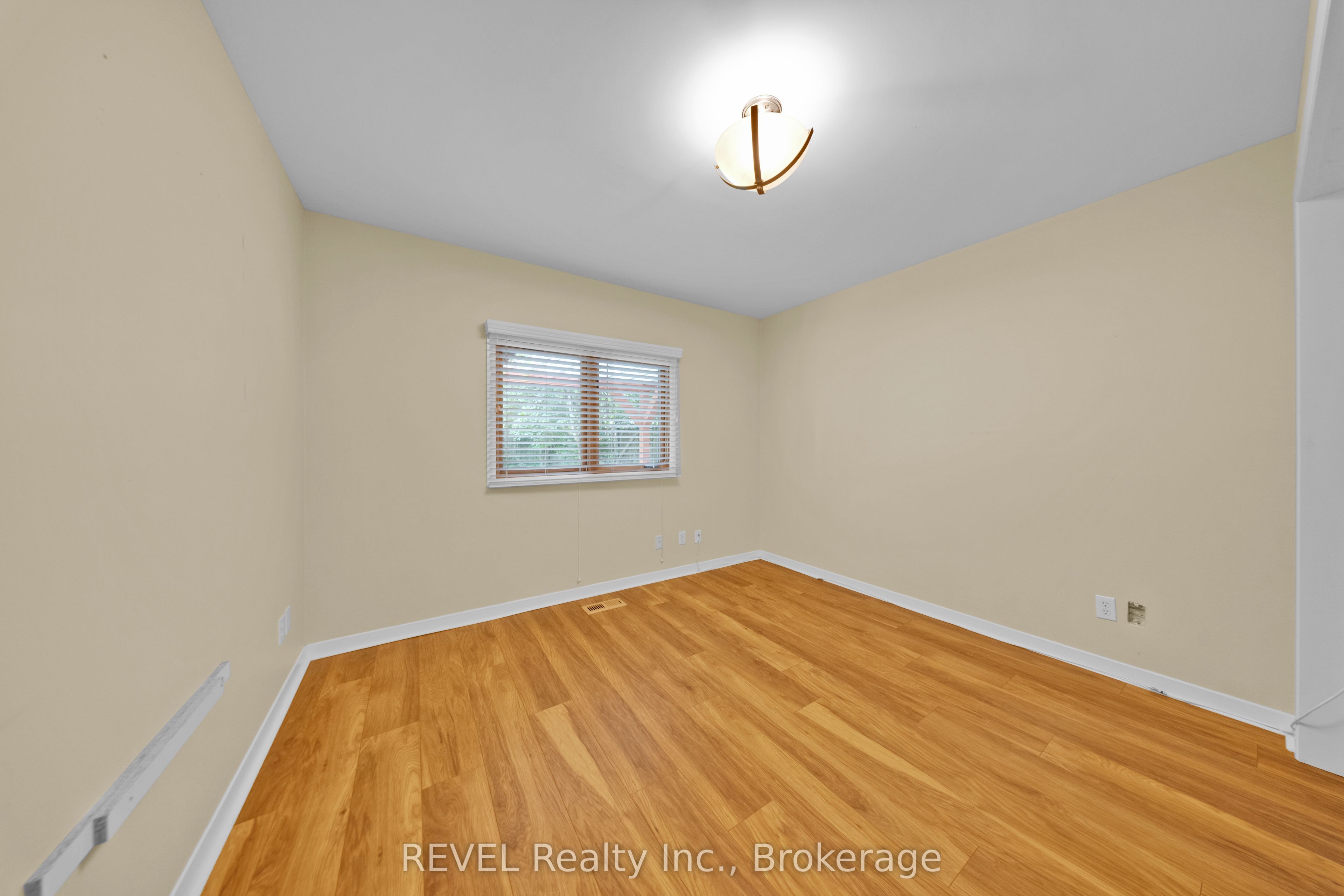 34 Vincent Avenue Property Photo 22