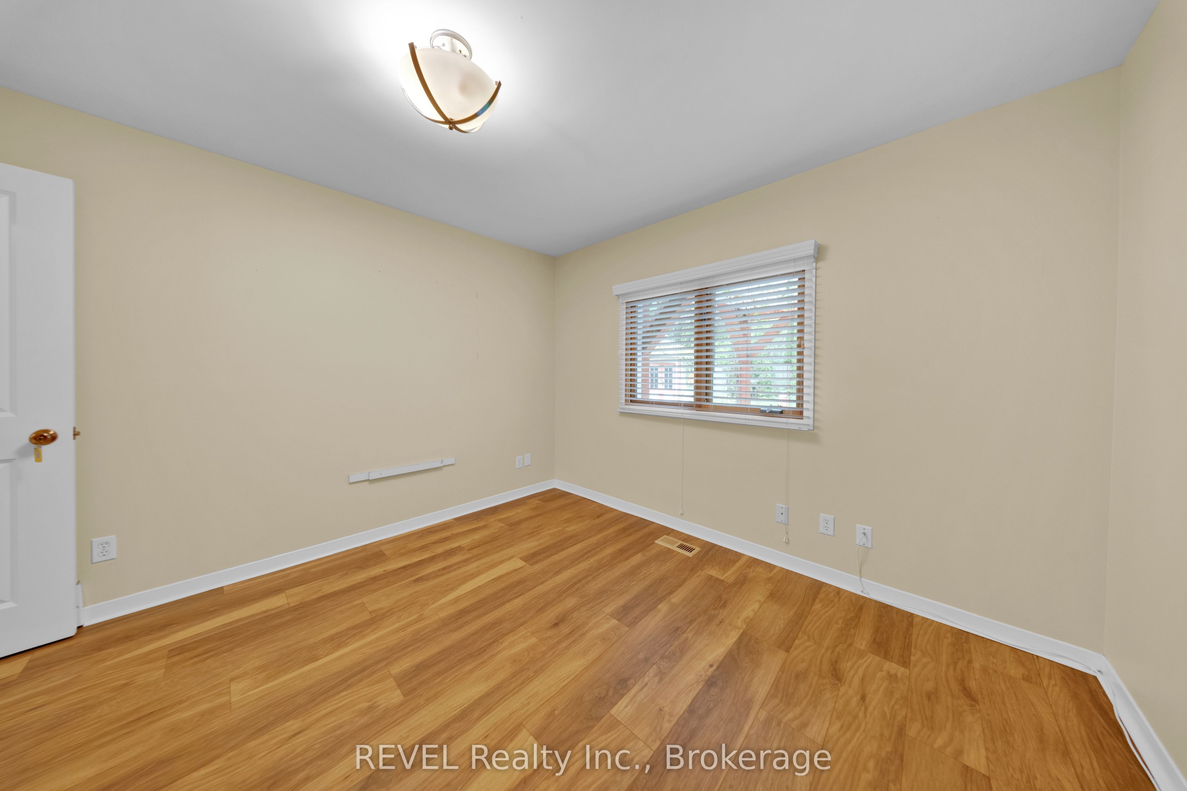 34 Vincent Avenue Property Photo 23