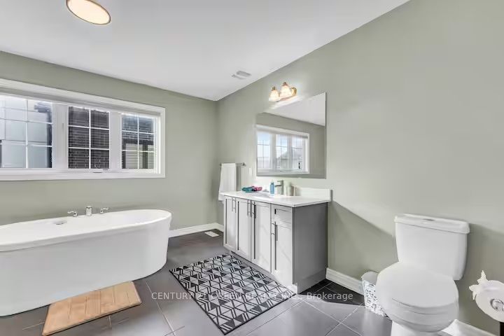 5 Sunset Way Property Photo 28