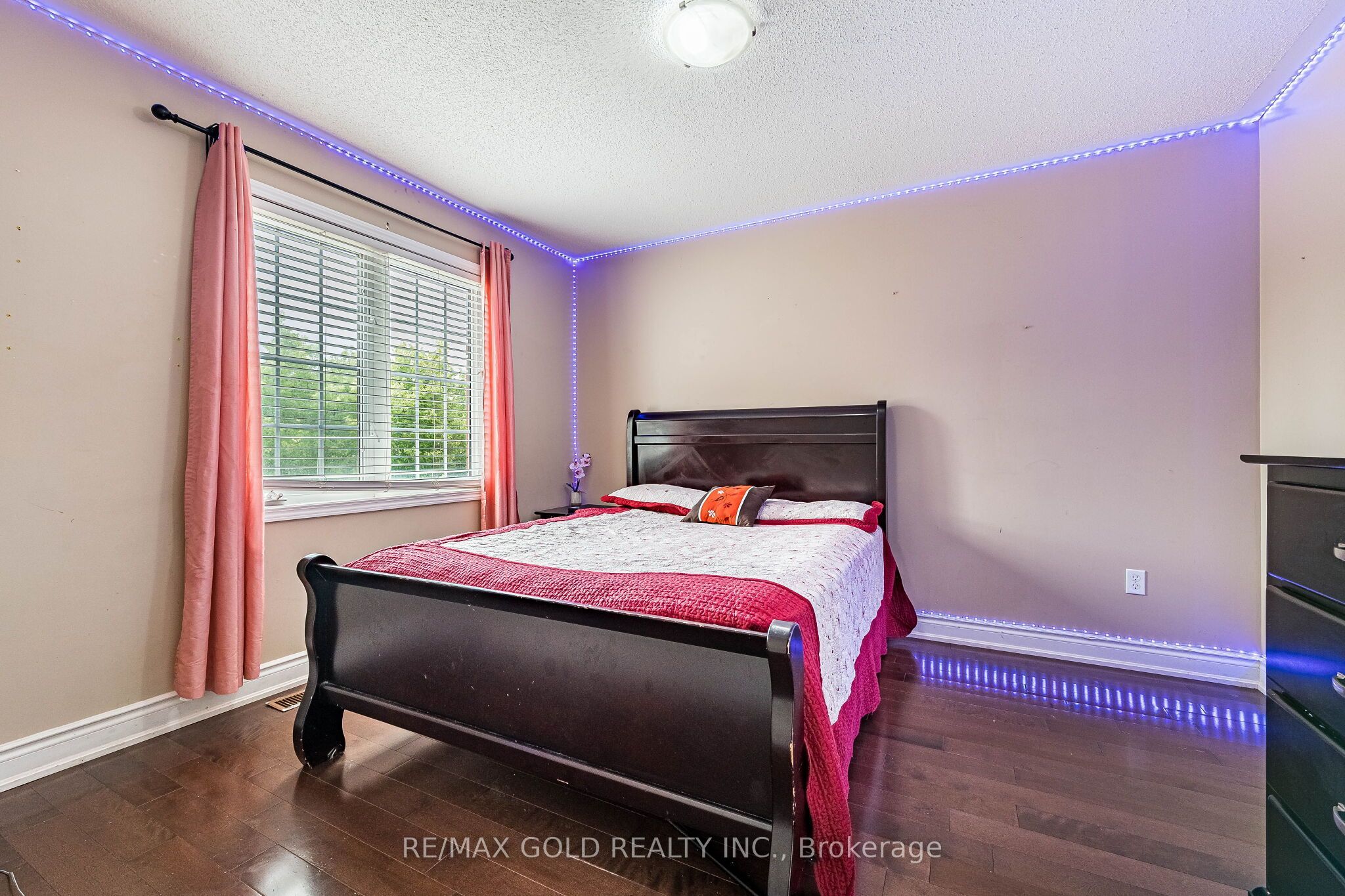119 Glazebrook Crescent Property Photo 33