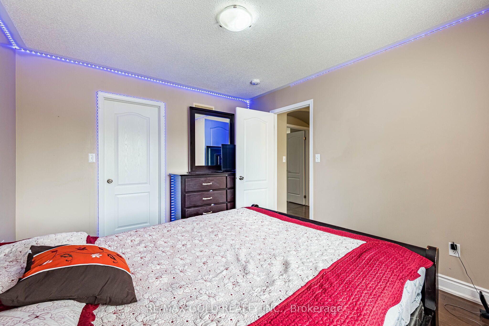 119 Glazebrook Crescent Property Photo 34