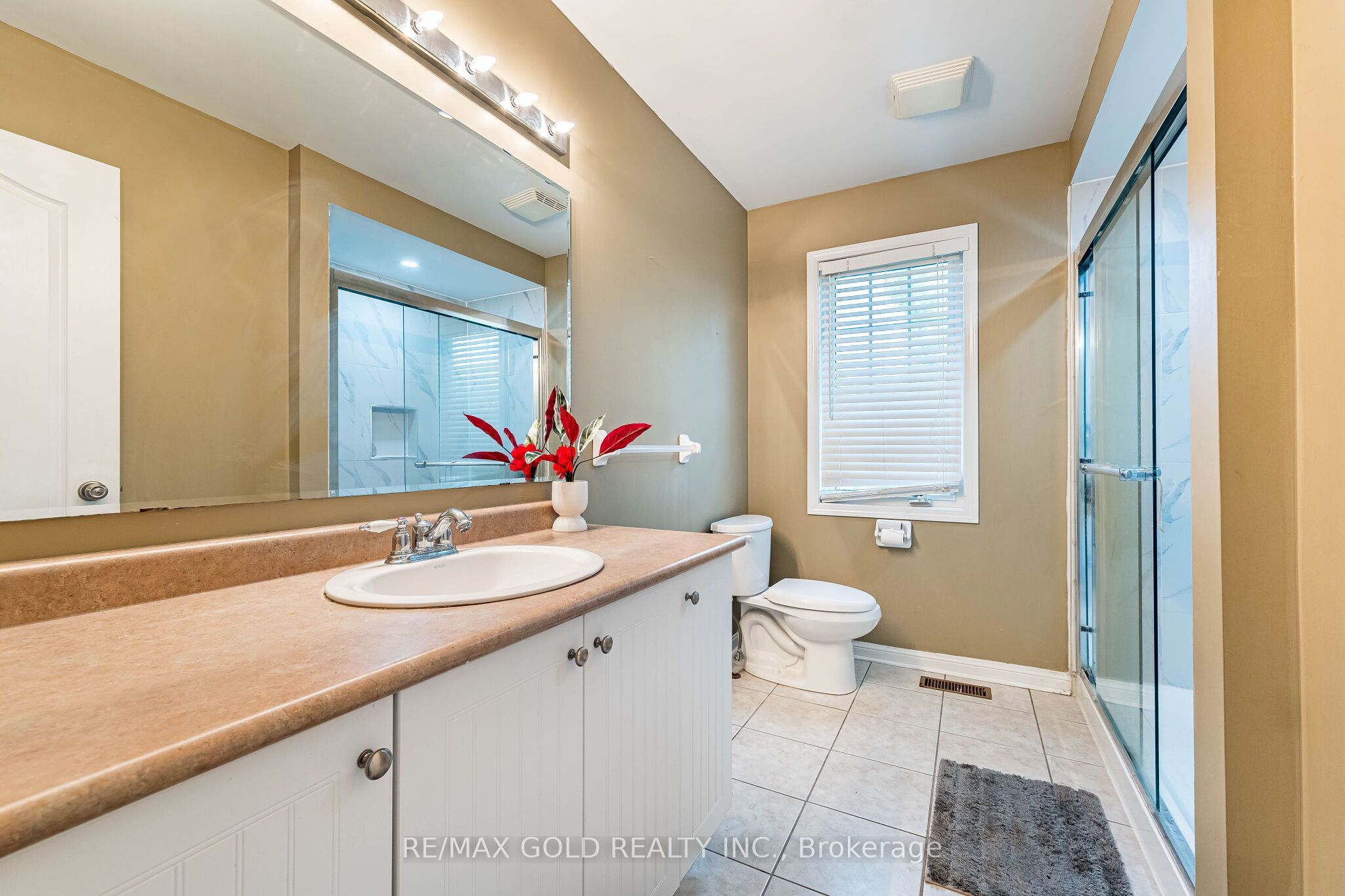 119 Glazebrook Crescent Property Photo 36