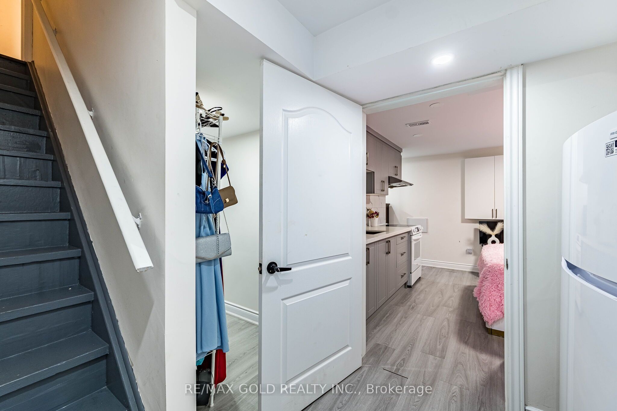 119 Glazebrook Crescent Property Photo 37