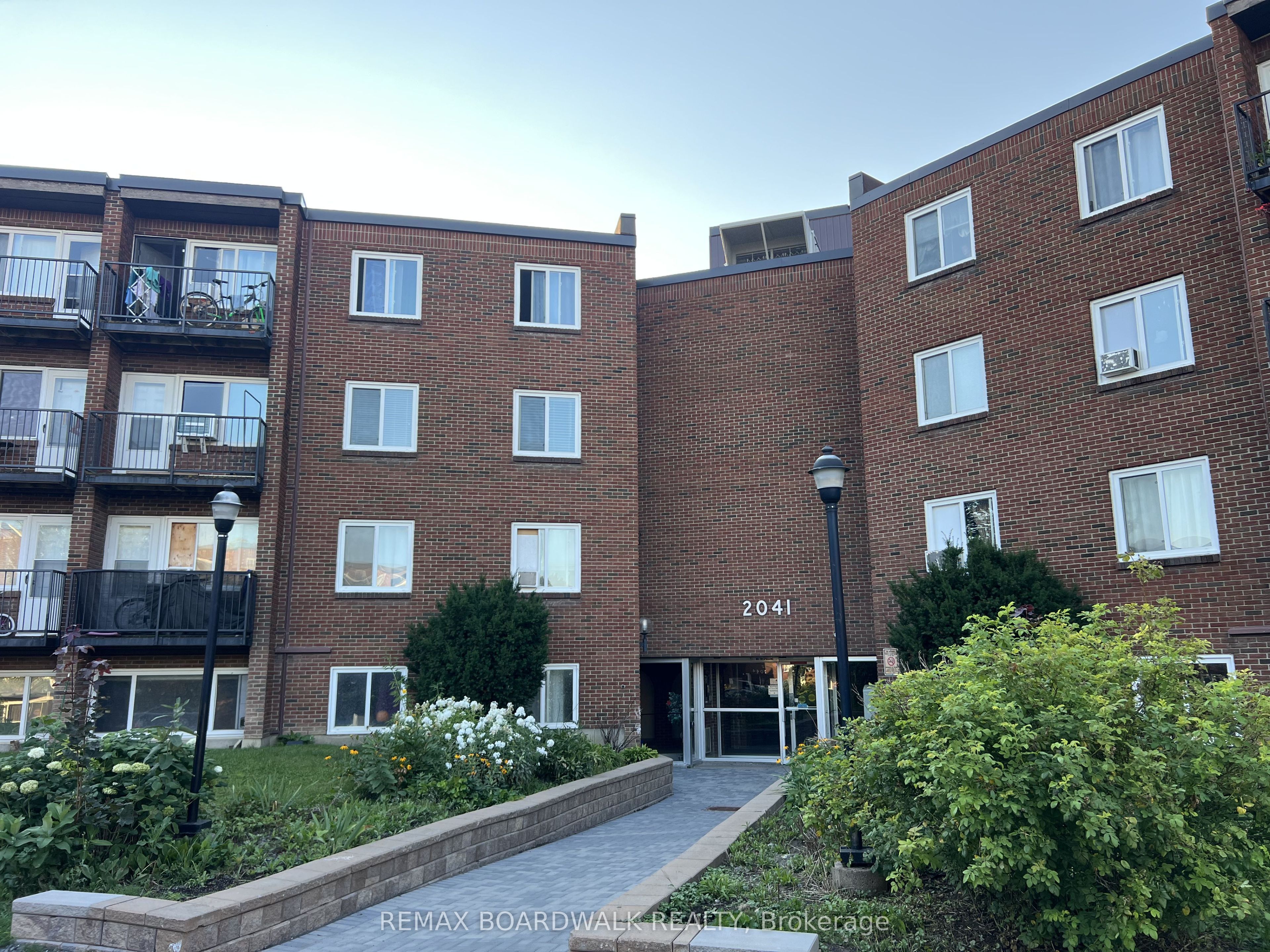 2041 Arrowsmith Drive 101b Property Photo 1