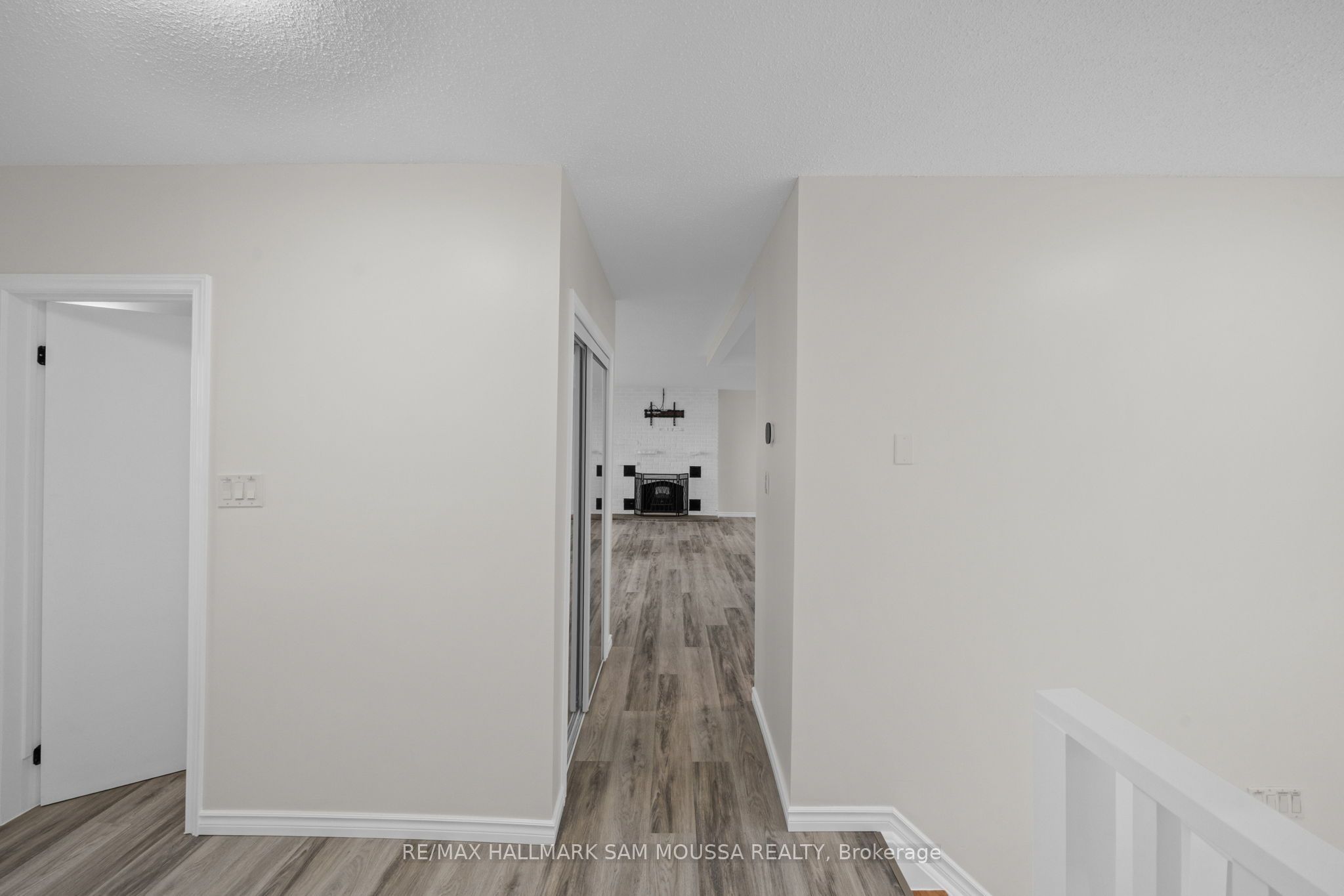 208 Baillie Avenue Property Photo 6
