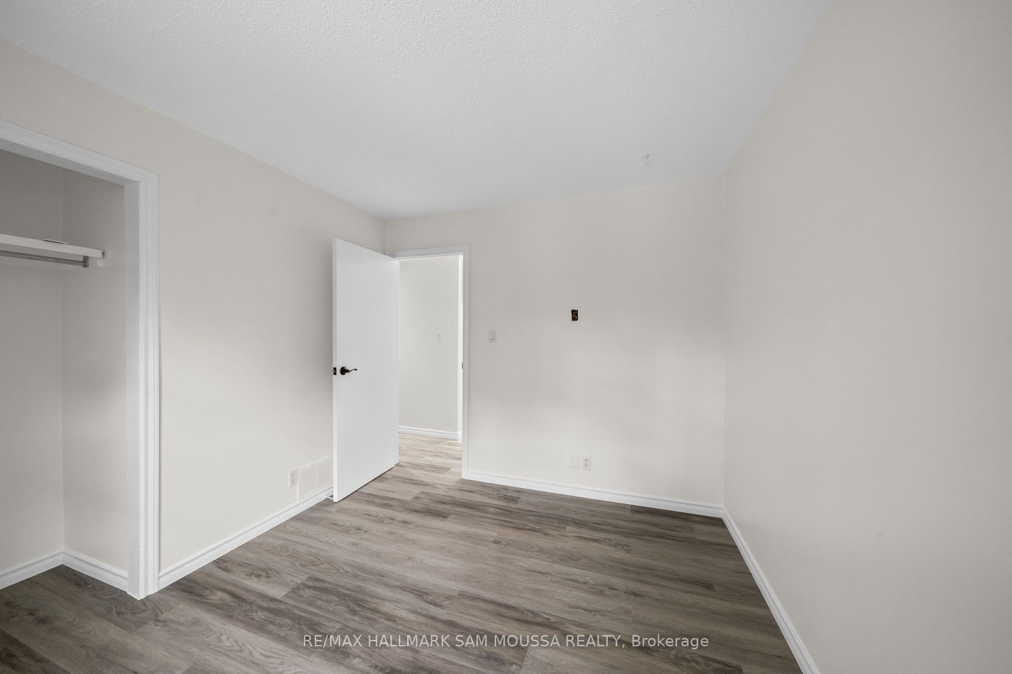 208 Baillie Avenue Property Photo 33