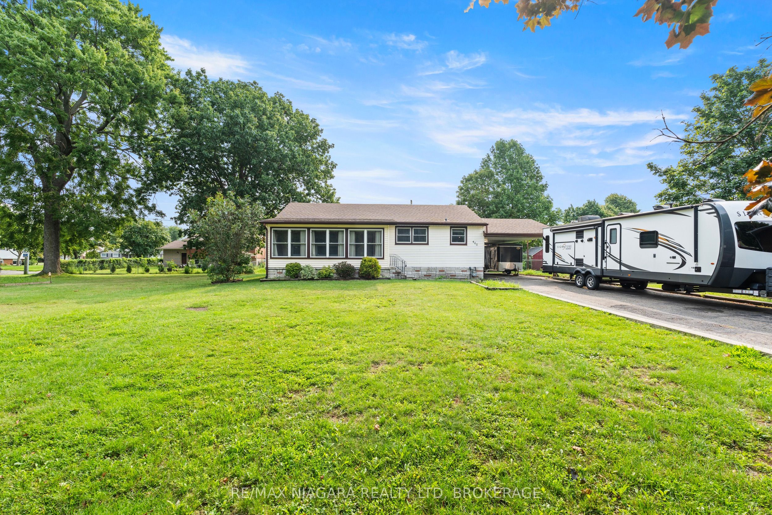 466 Clare Avenue Property Photo 1