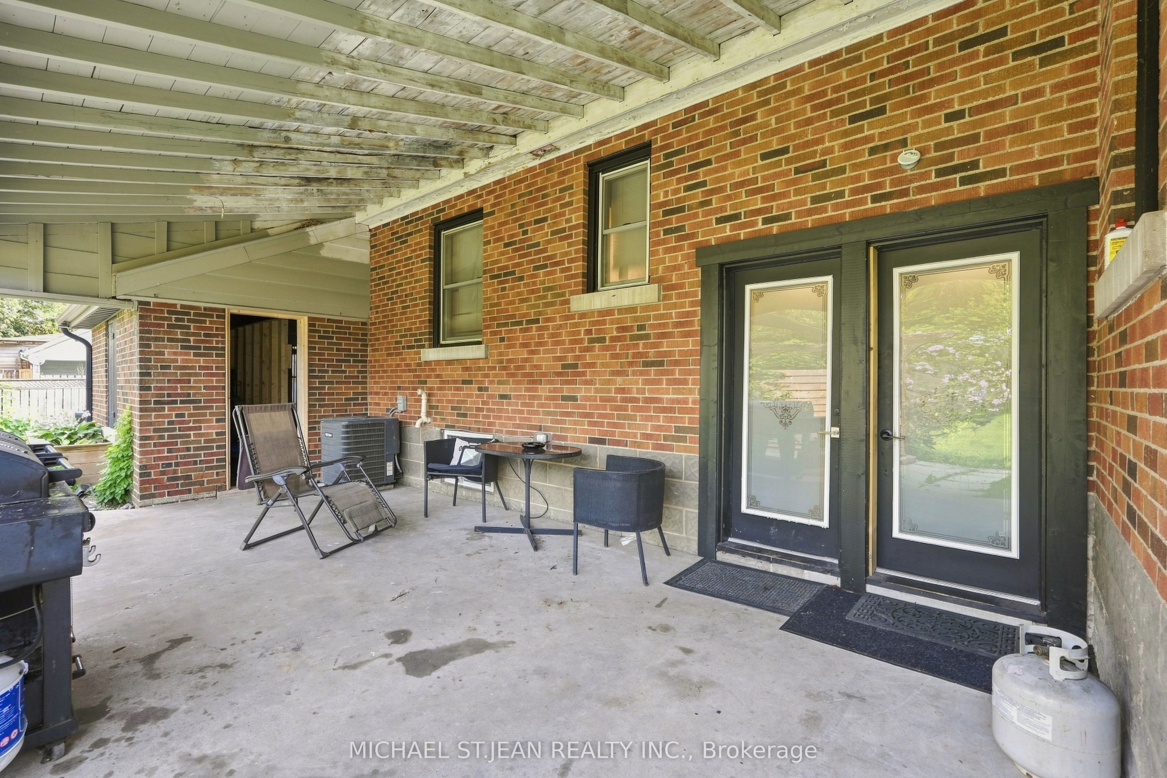 35 Centennial Parkway S Property Photo 44