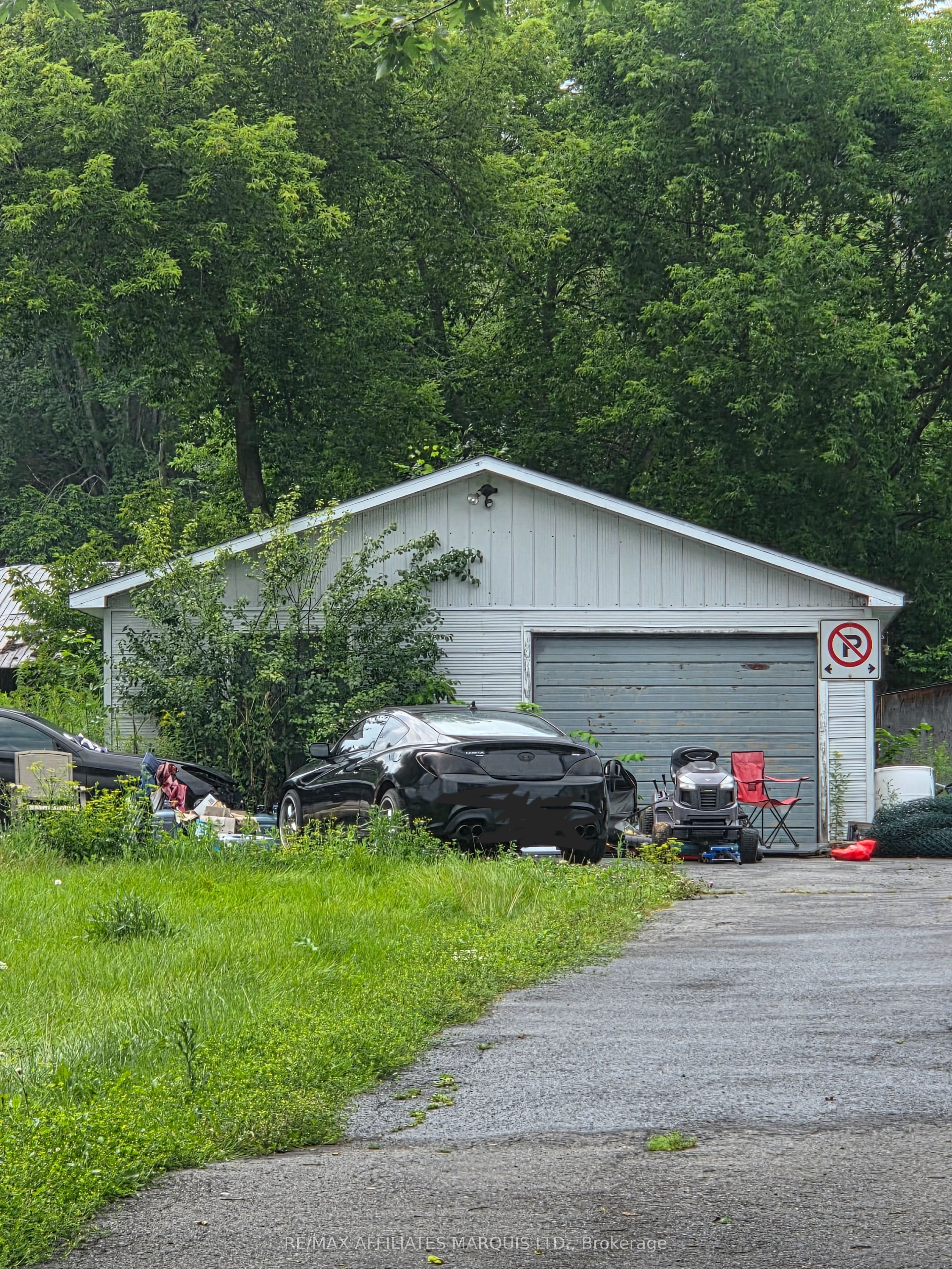 13871 Haystead Road Property Photo 6