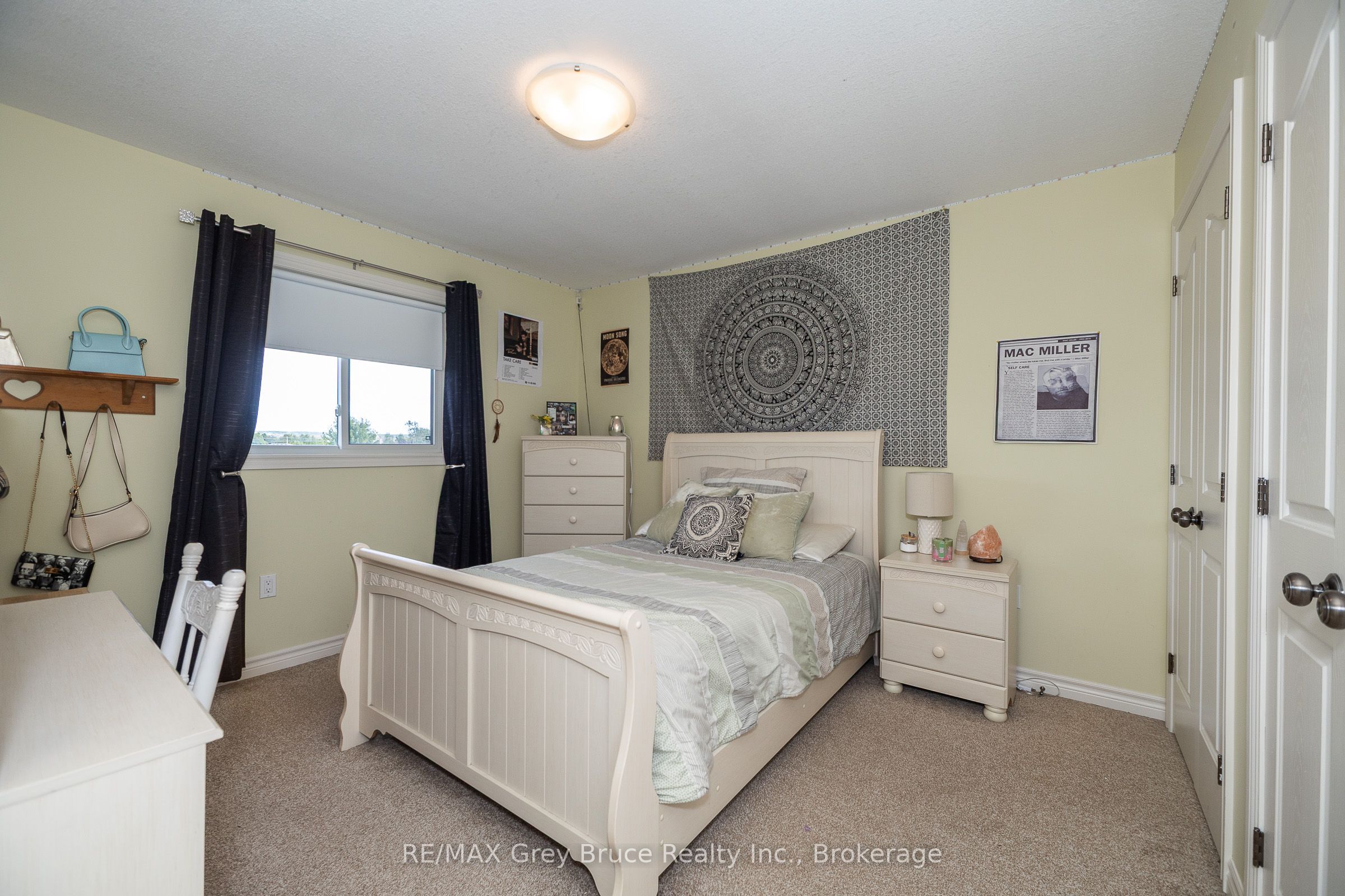 2591 7th Avenue E Property Photo 20