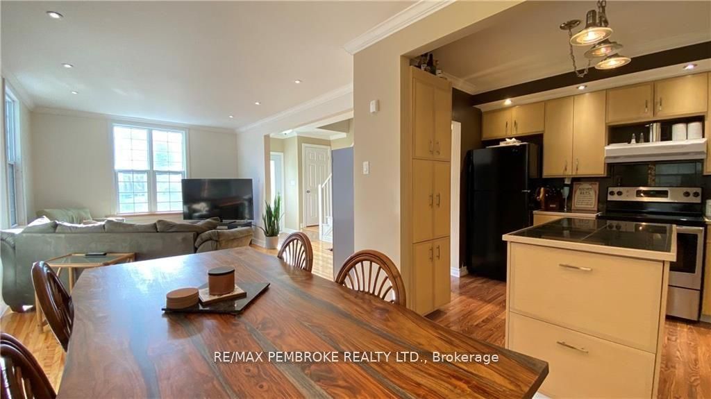 16 Wolfe Avenue Property Photo 9