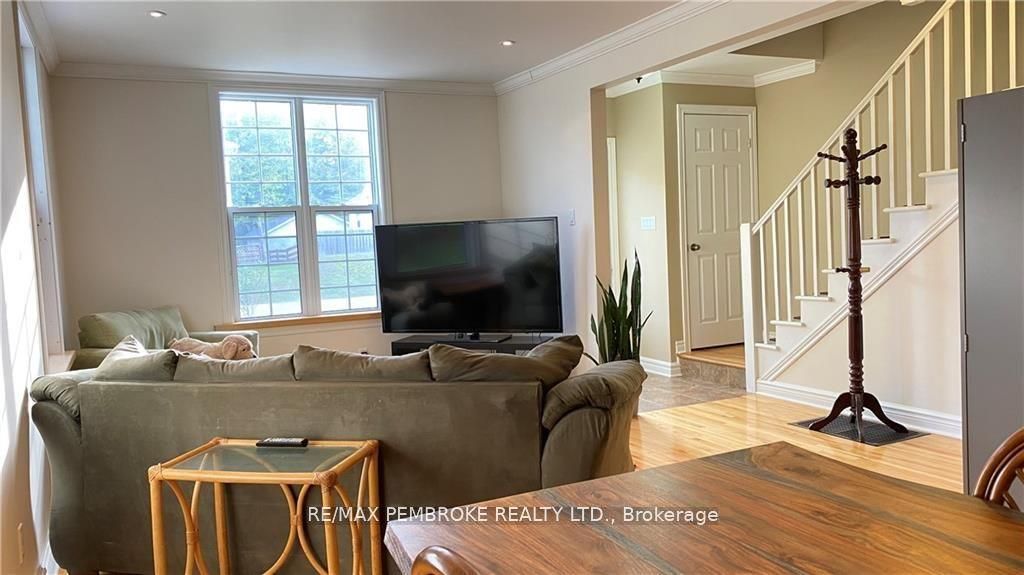 16 Wolfe Avenue Property Photo 12