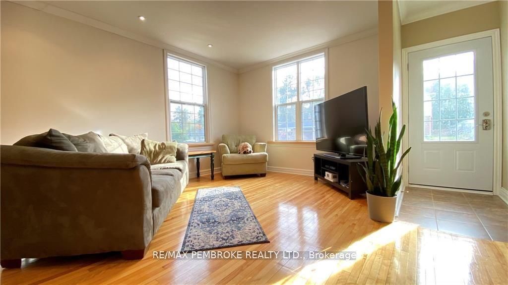 16 Wolfe Avenue Property Photo 14