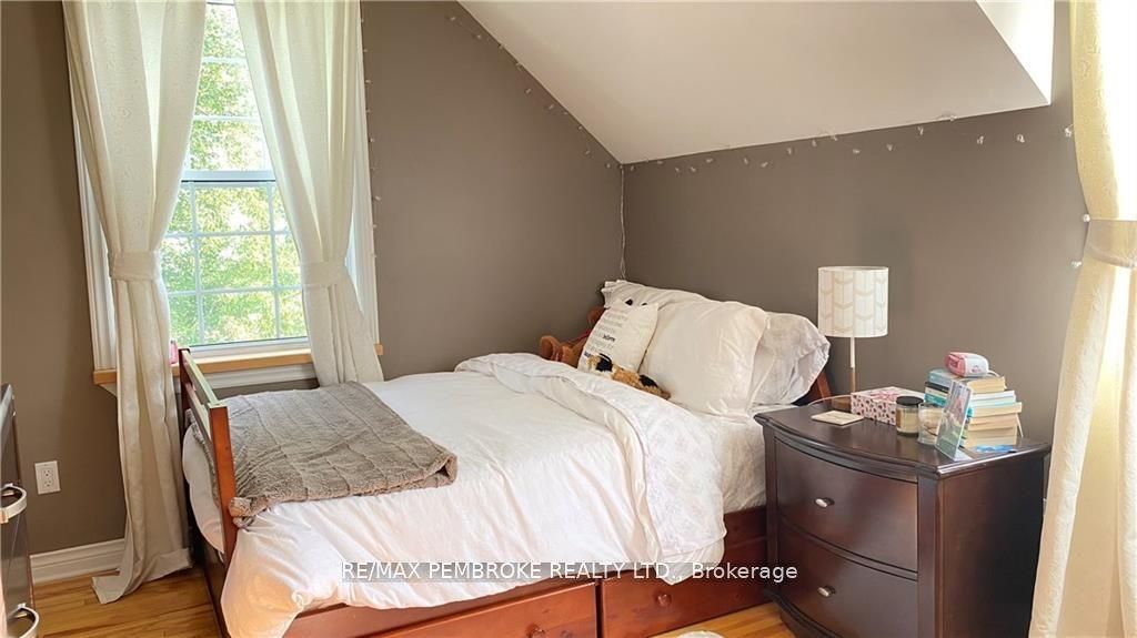 16 Wolfe Avenue Property Photo 16
