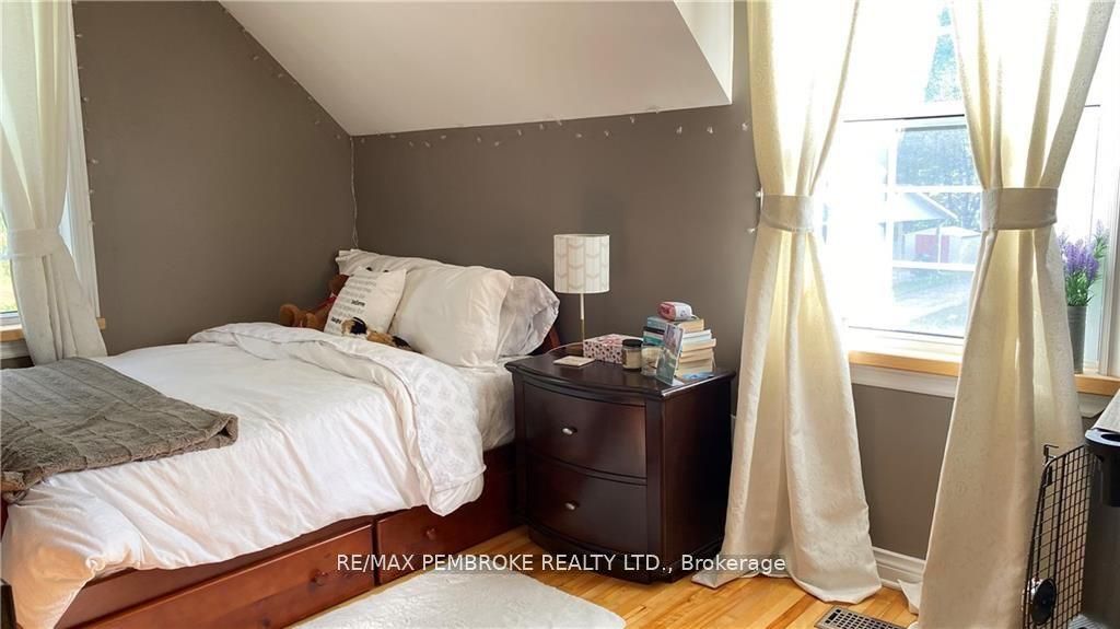 16 Wolfe Avenue Property Photo 17
