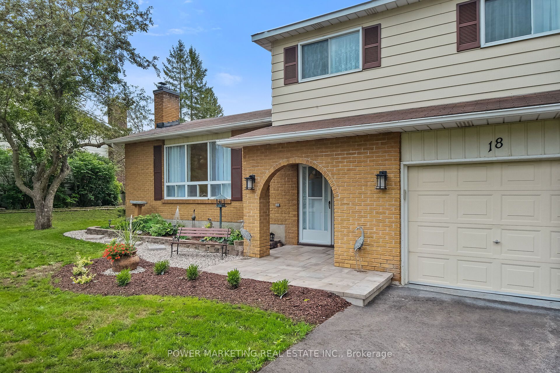 18 Gale Street Property Photo 5