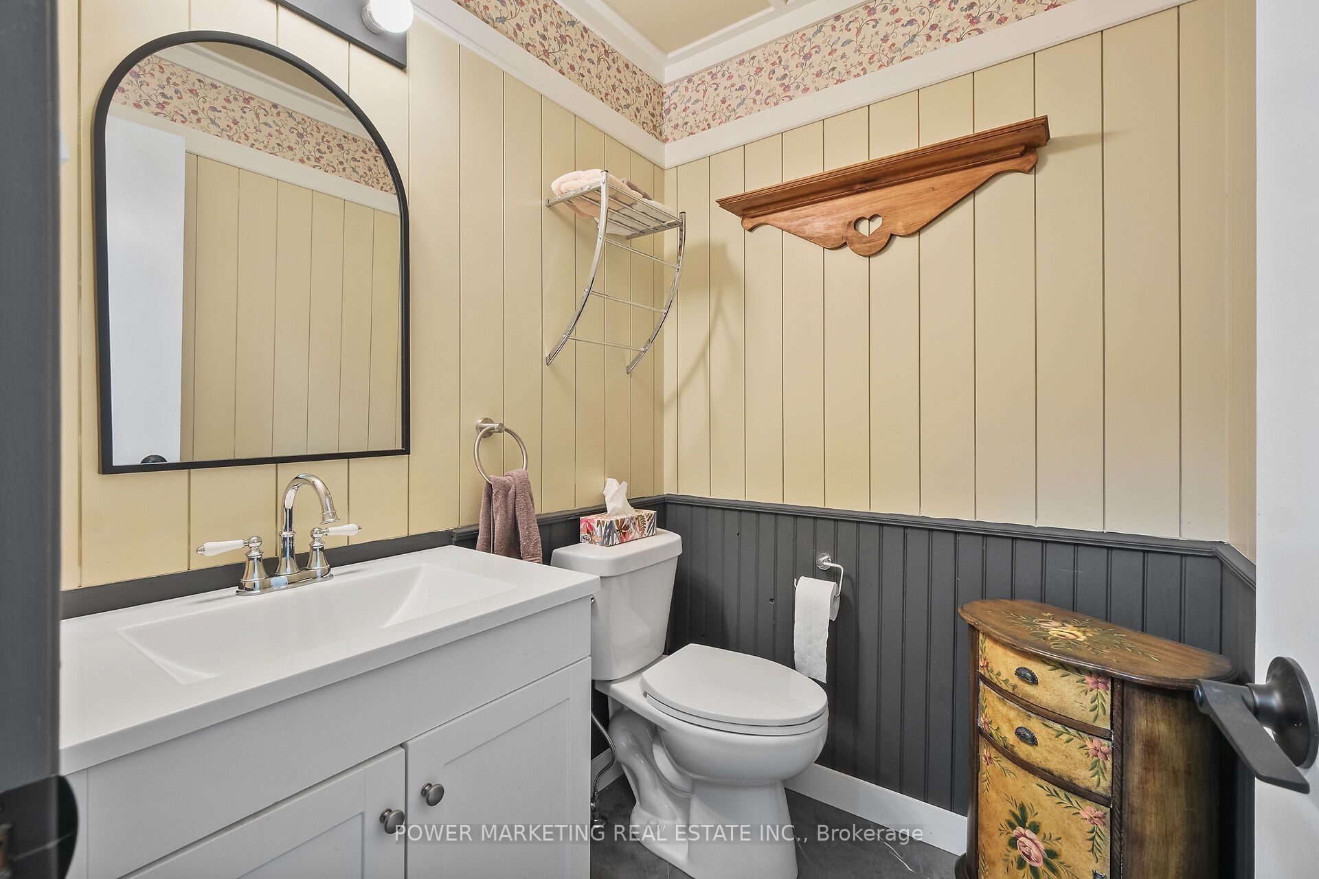18 Gale Street Property Photo 22
