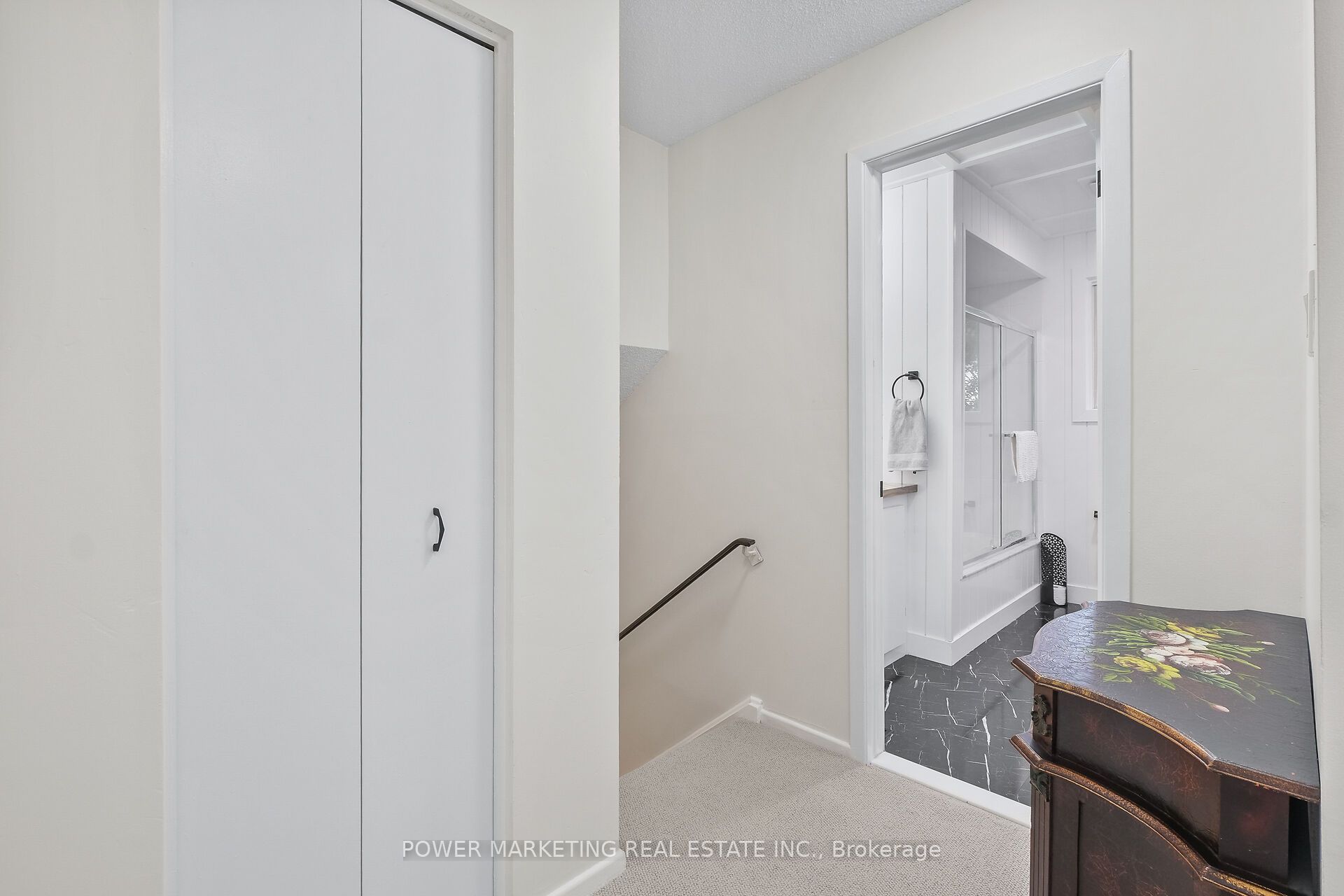 18 Gale Street Property Photo 23