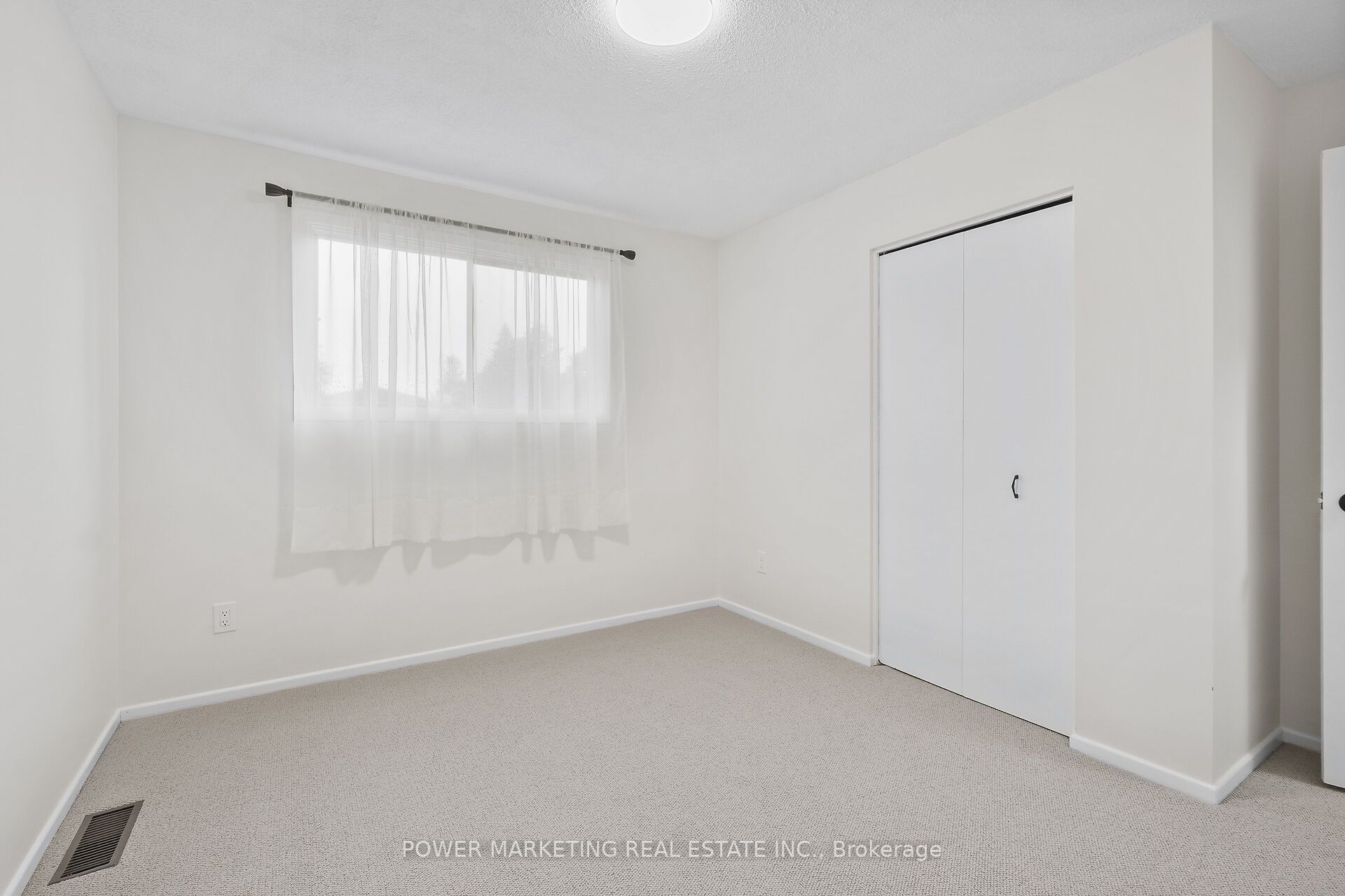 18 Gale Street Property Photo 26