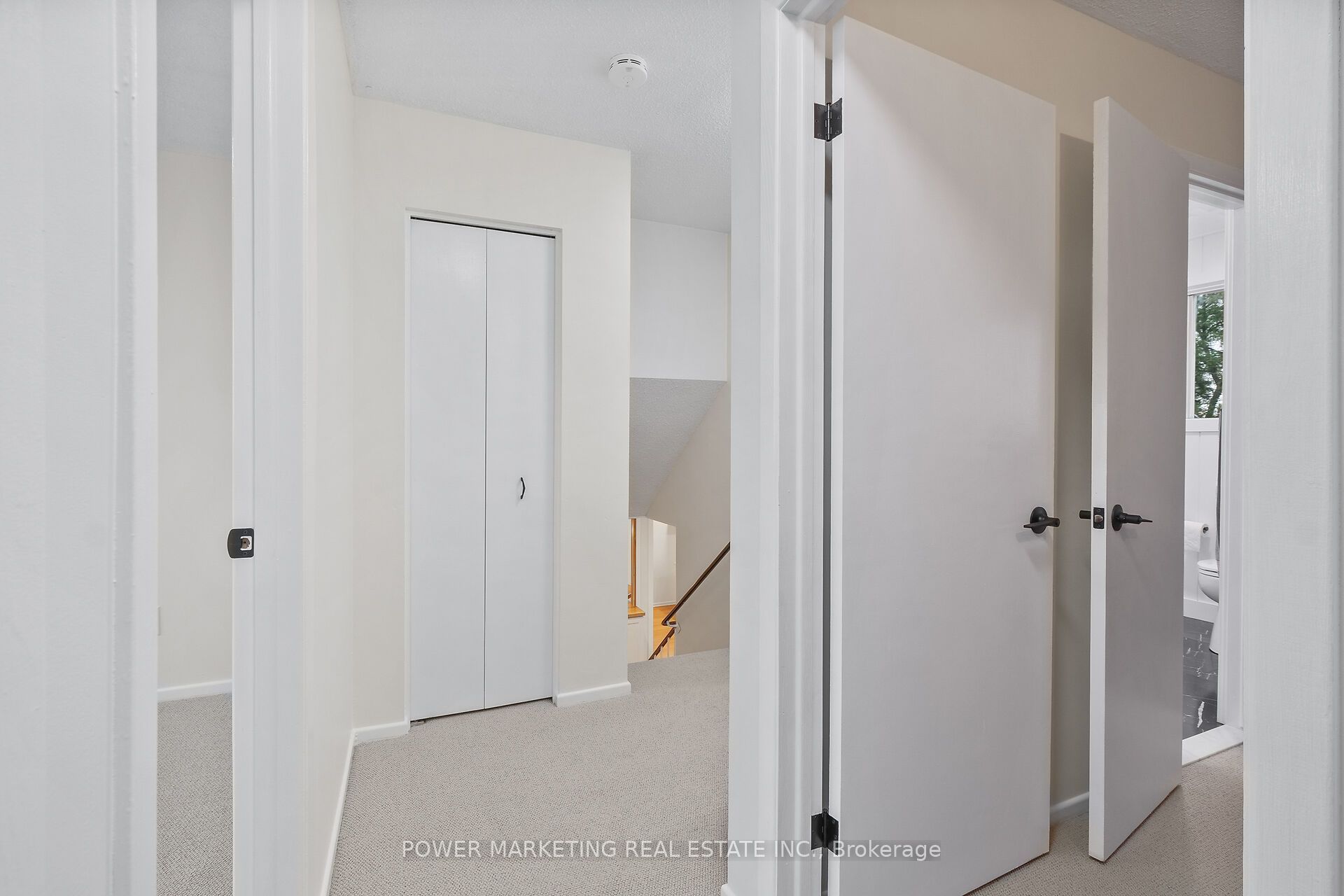 18 Gale Street Property Photo 27