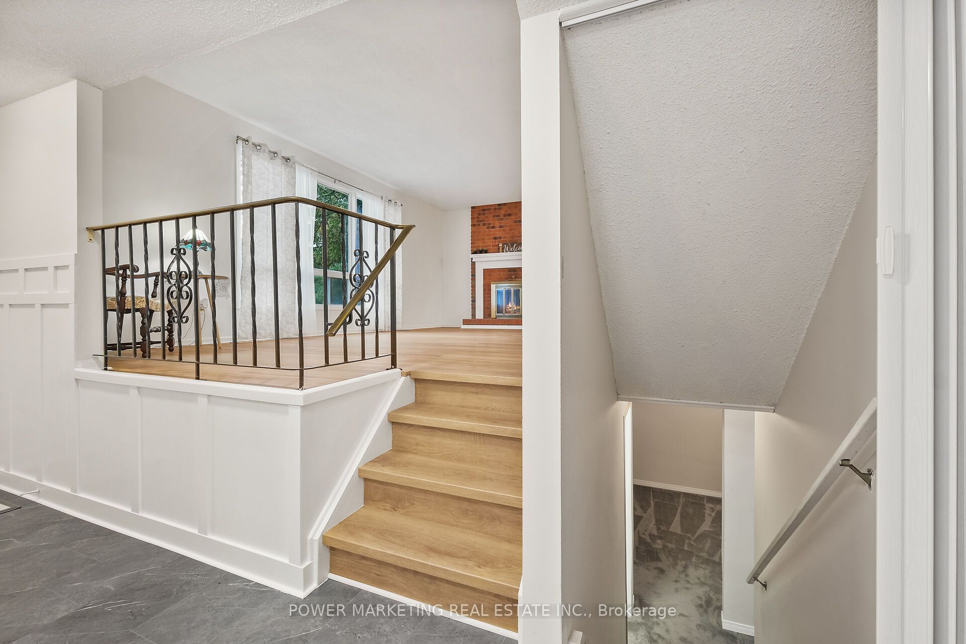 18 Gale Street Property Photo 32