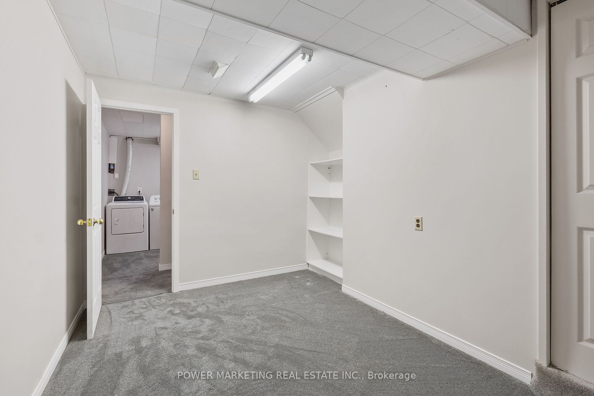 18 Gale Street Property Photo 37