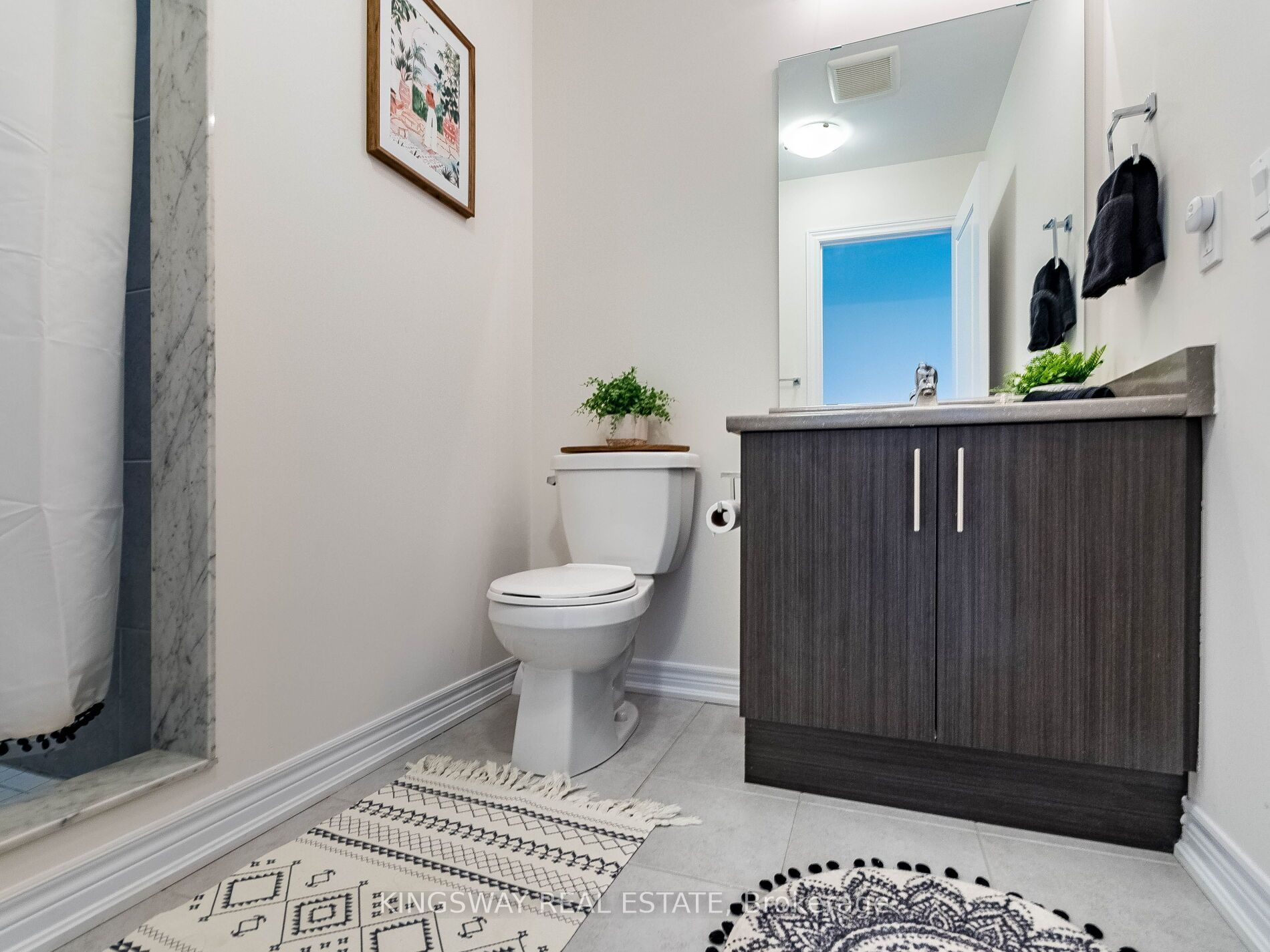 279 Skinner Road N 2 Property Photo 8