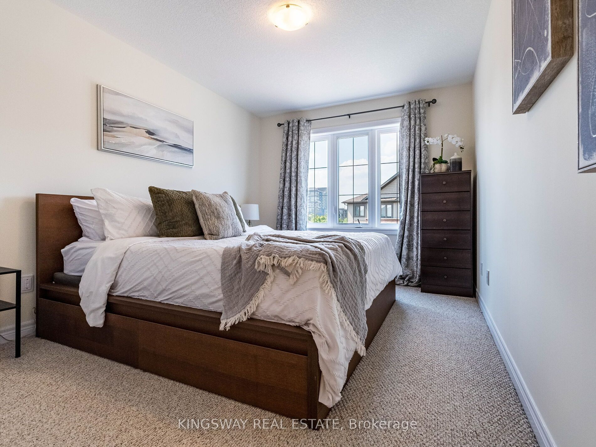 279 Skinner Road N 2 Property Photo 13