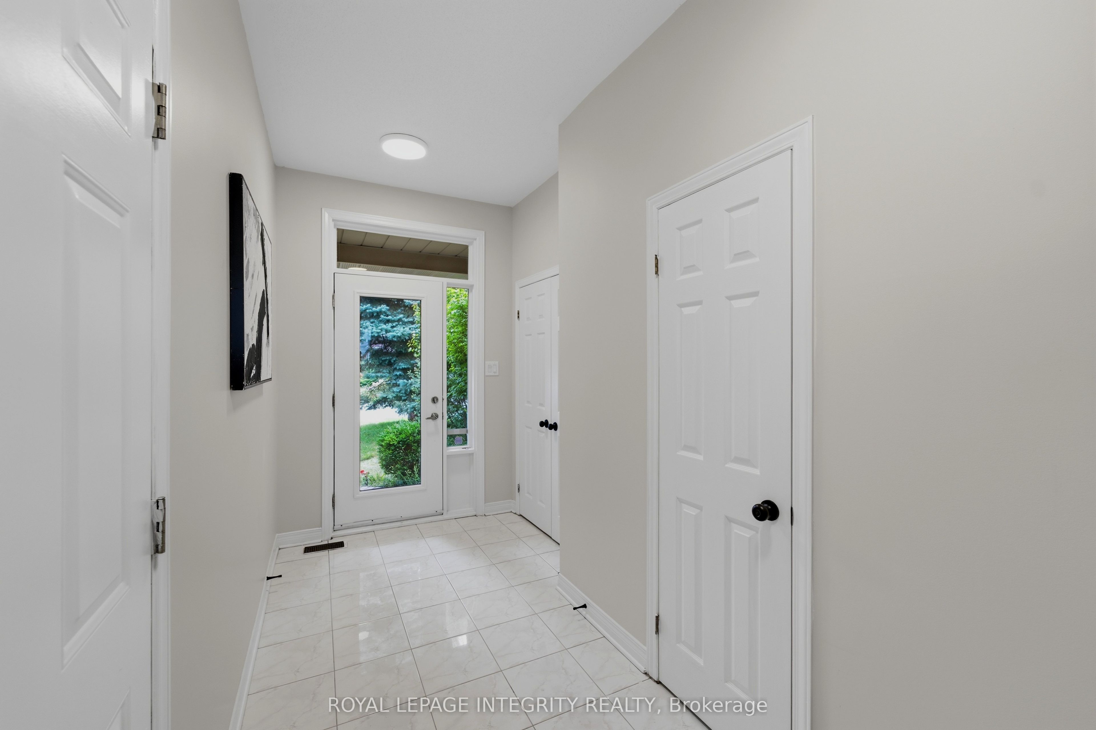 20 Redding Way Property Photo 3