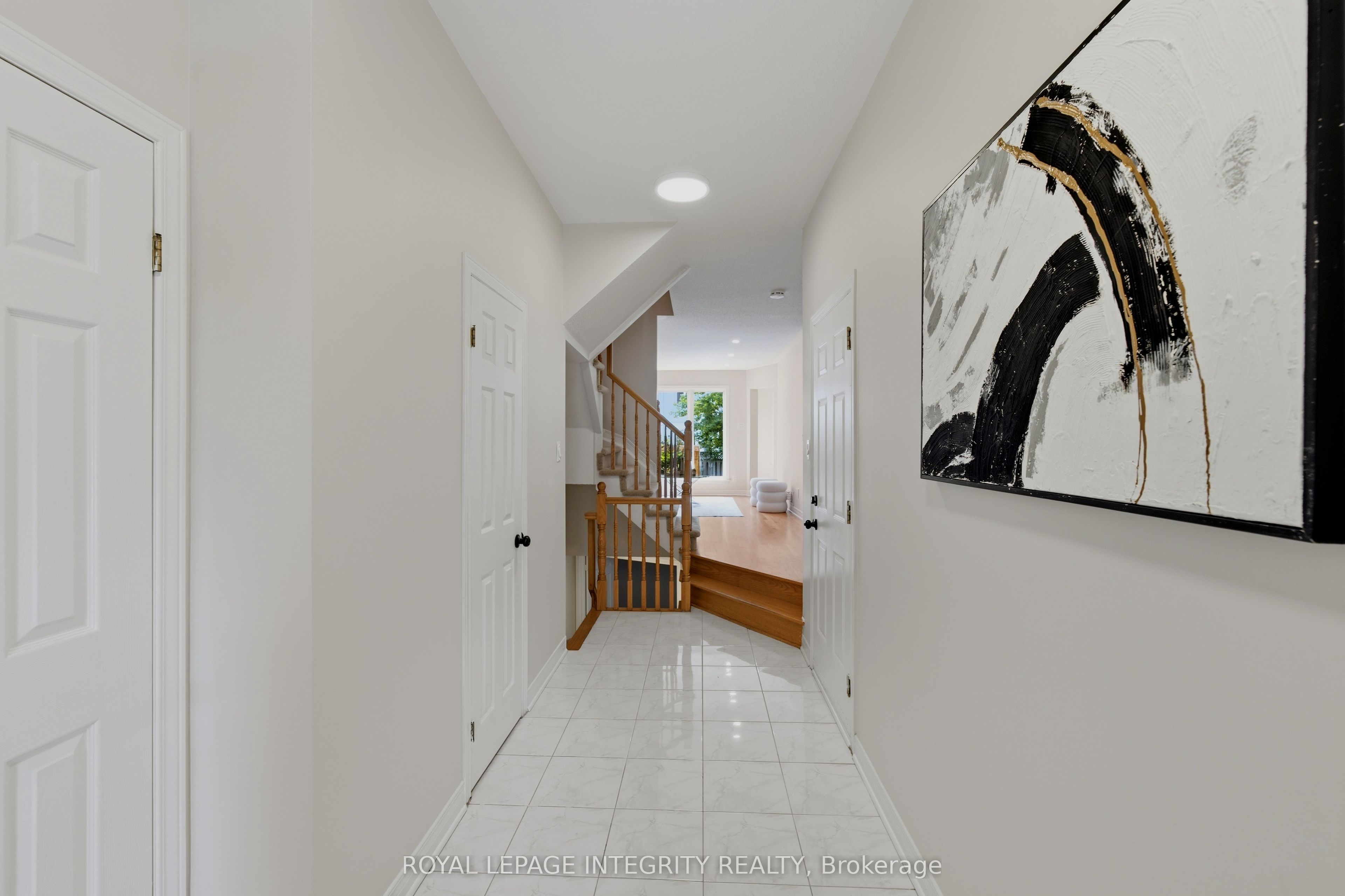 20 Redding Way Property Photo 4