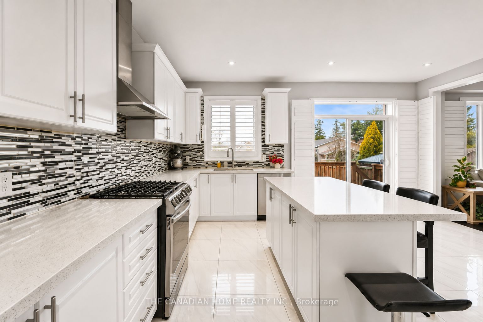 23 Chaumont Drive Property Photo 14