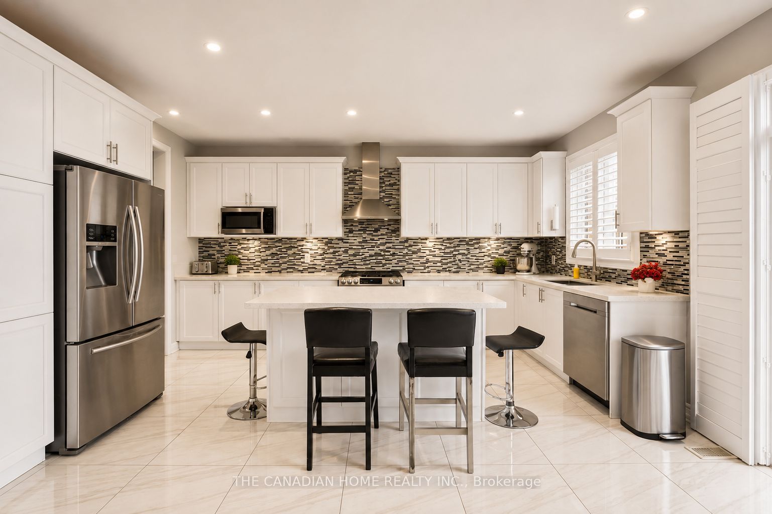 23 Chaumont Drive Property Photo 16