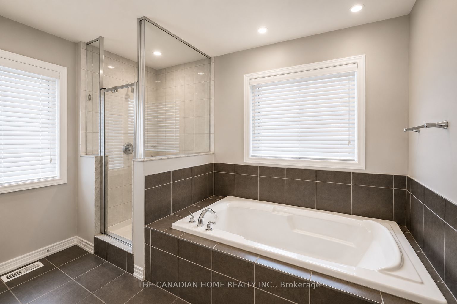 23 Chaumont Drive Property Photo 31