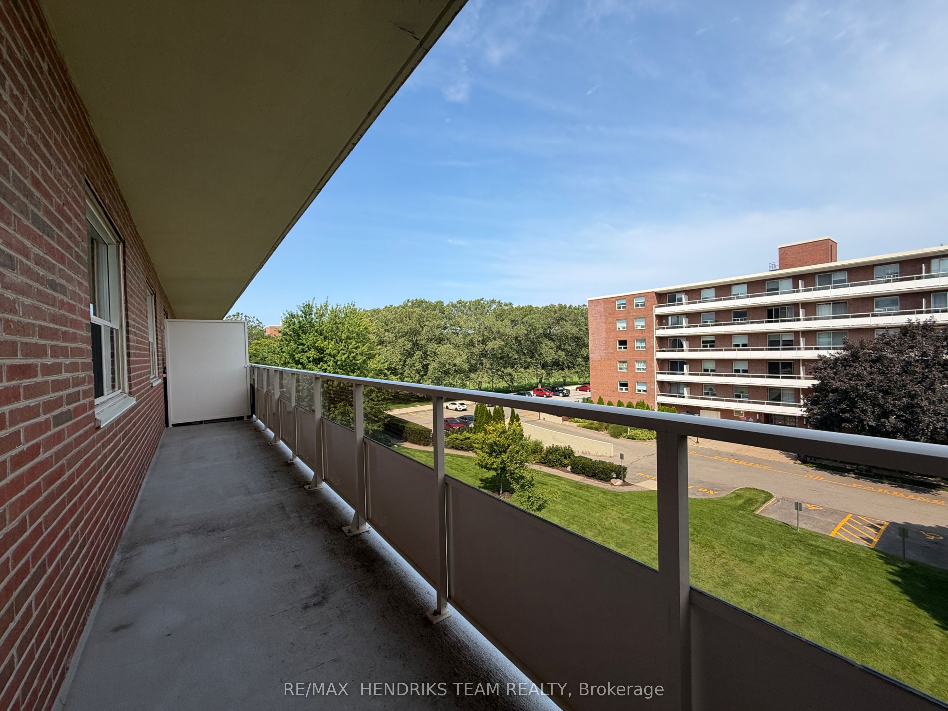 39 Leaside Drive 409 Property Photo 10