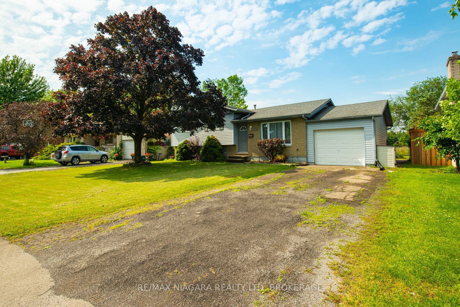 47 Elmvale Crescent Property Photo 3