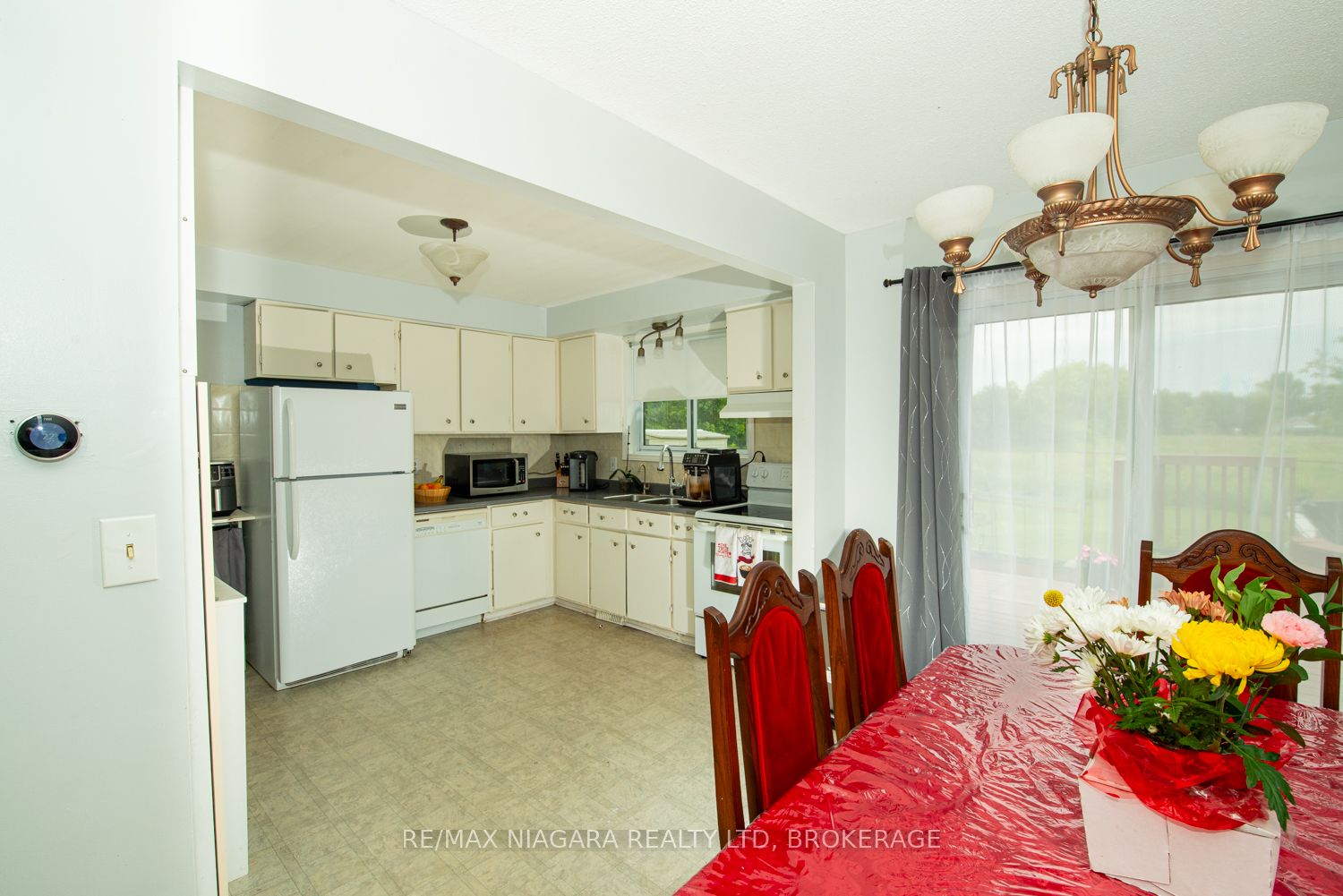 47 Elmvale Crescent Property Photo 4