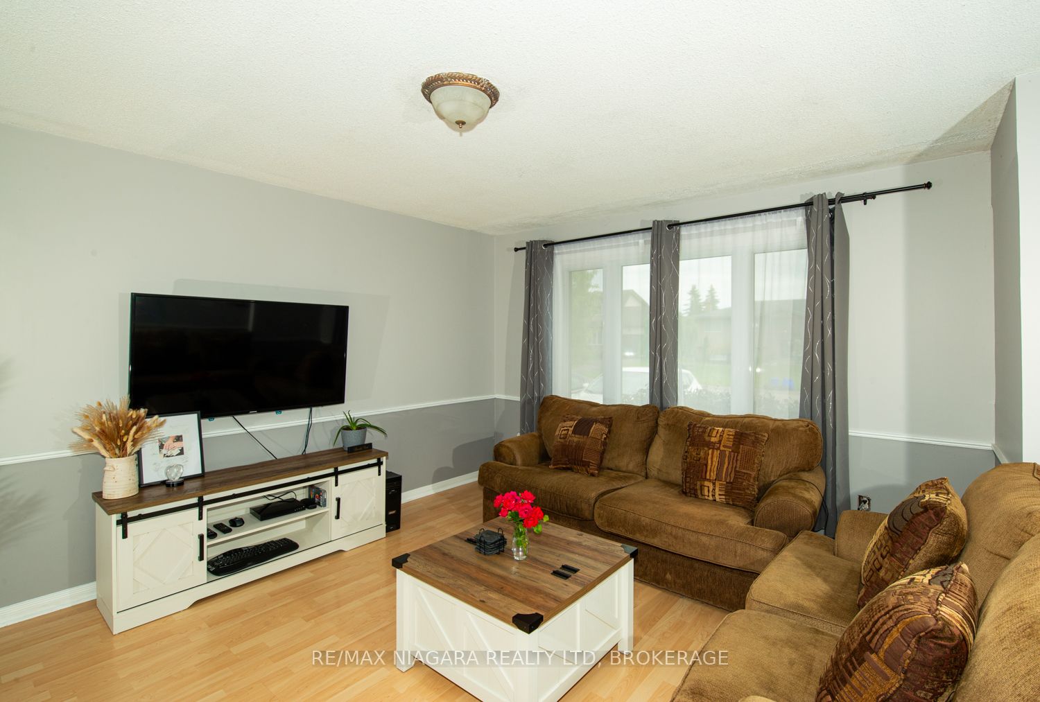 47 Elmvale Crescent Property Photo 9