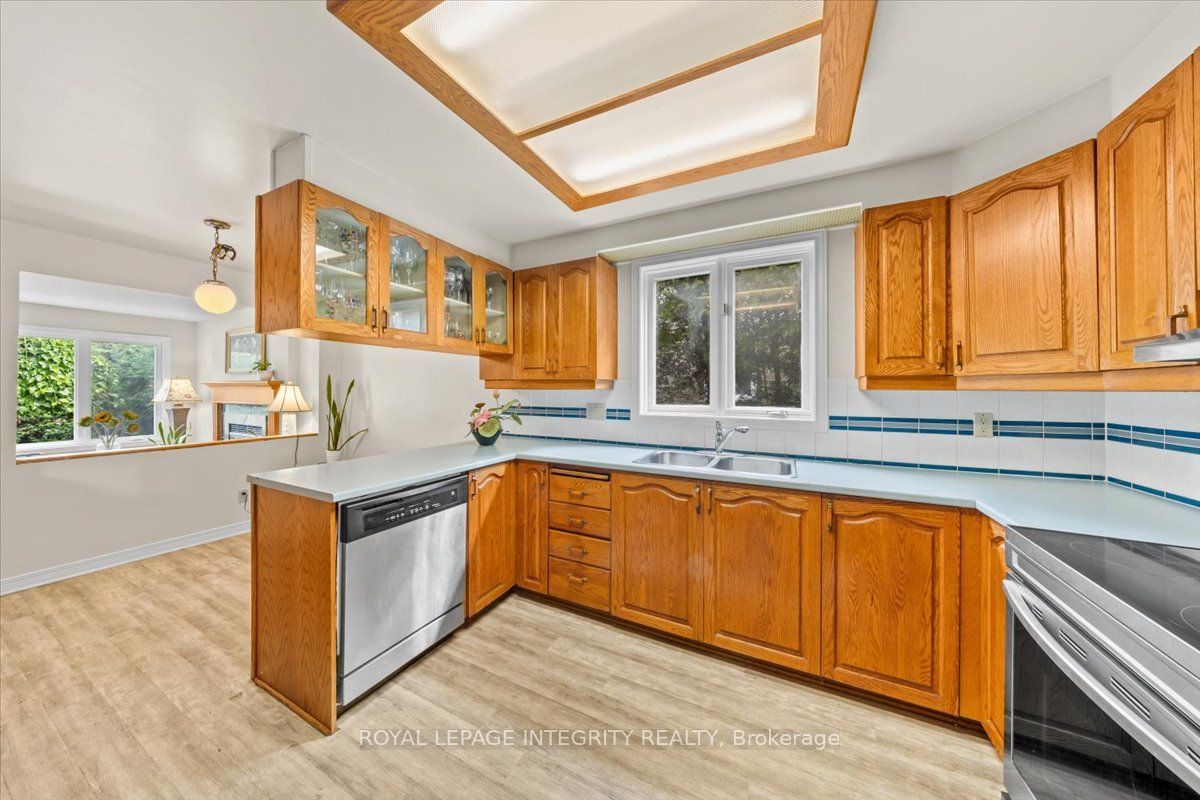 1 Strathbury Street Property Photo 6