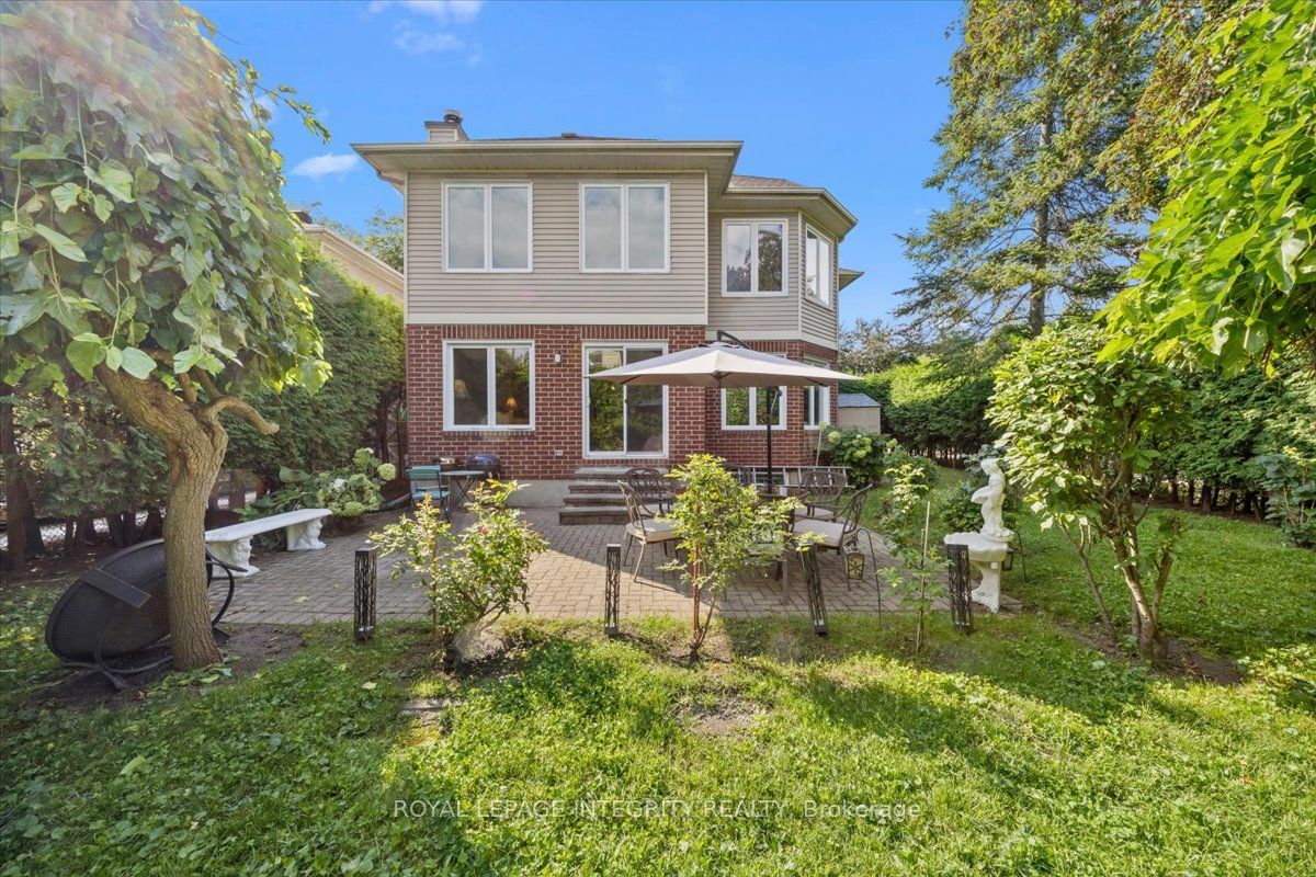 1 Strathbury Street Property Photo 37