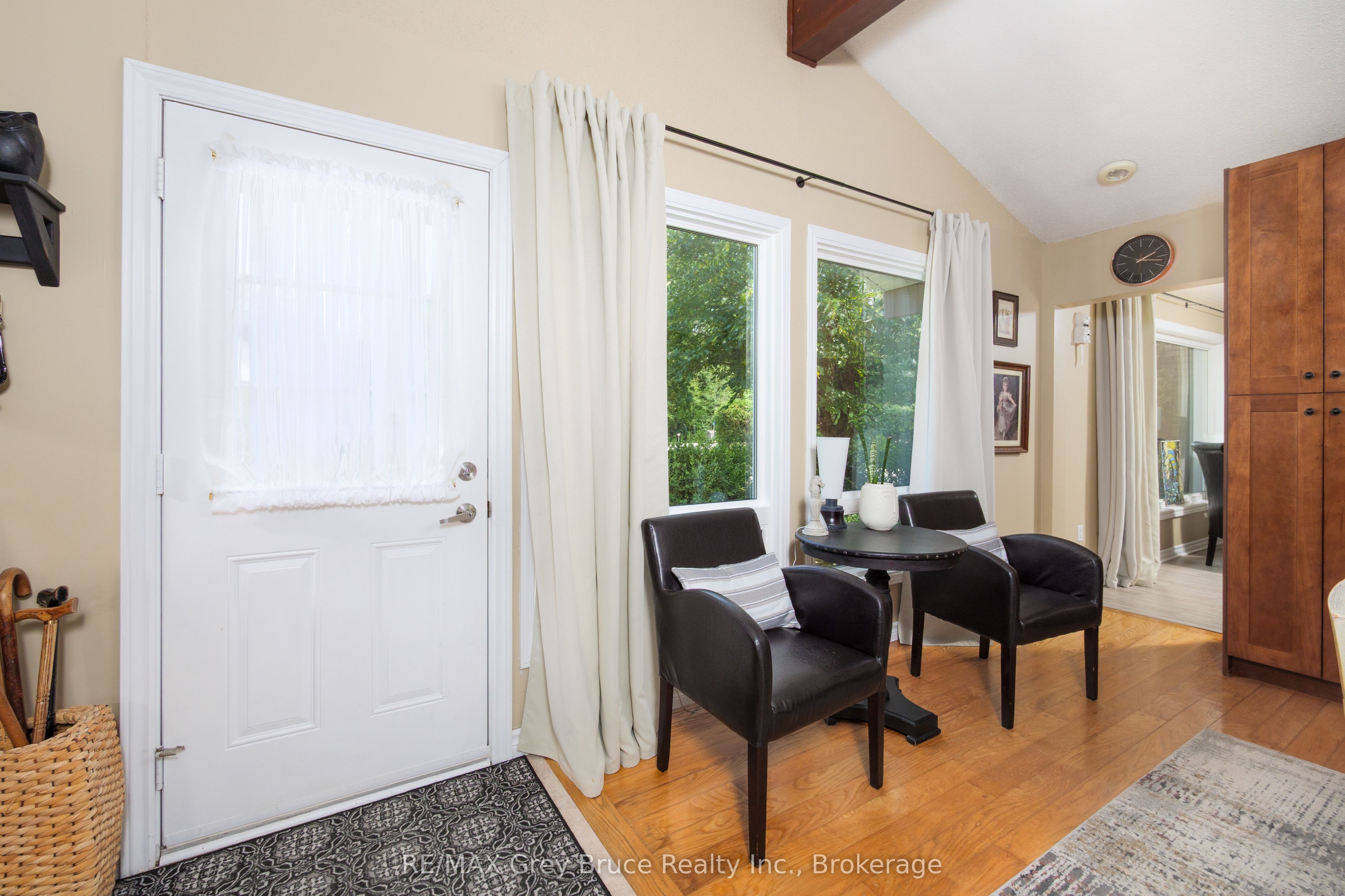 46 Shamrock Boulevard Property Photo 8