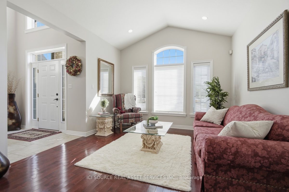 1017 Apricot Place Property Photo 9