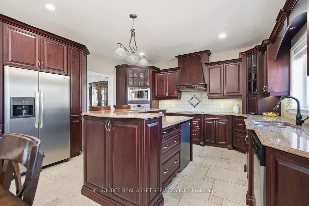 1017 Apricot Place Property Photo 14
