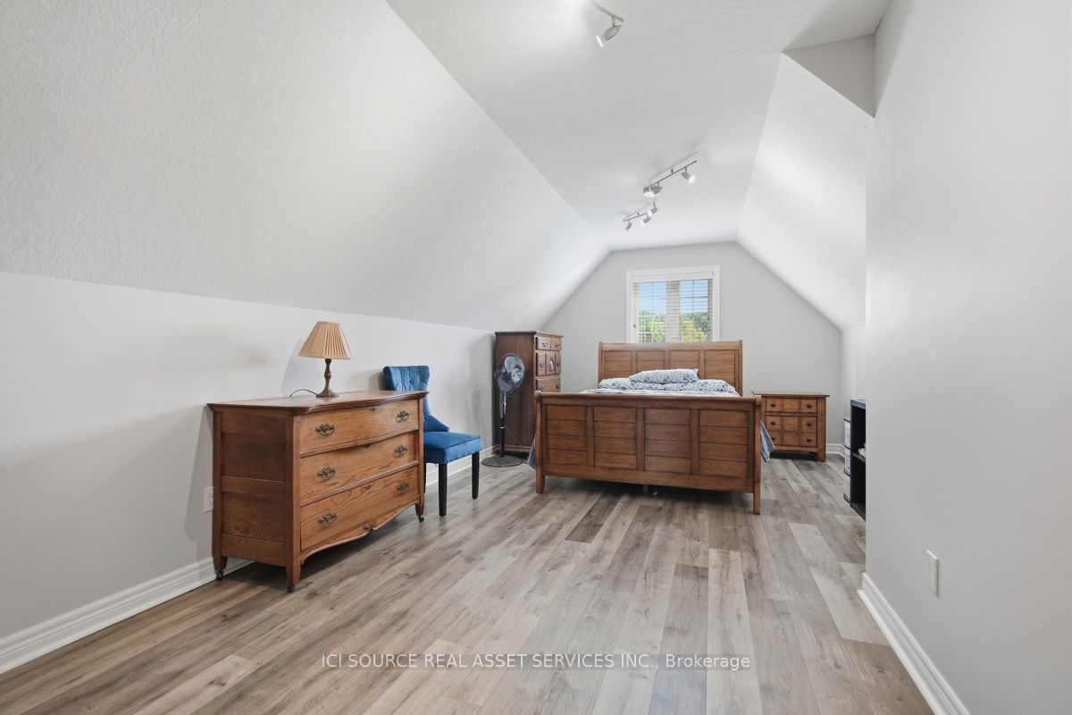 1017 Apricot Place Property Photo 33