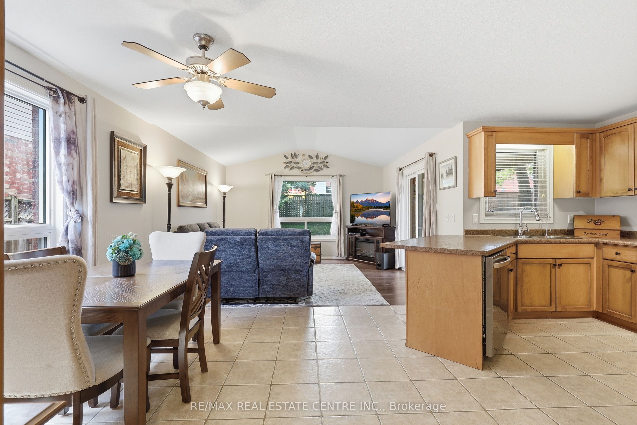 165 Silk Drive Property Photo 7
