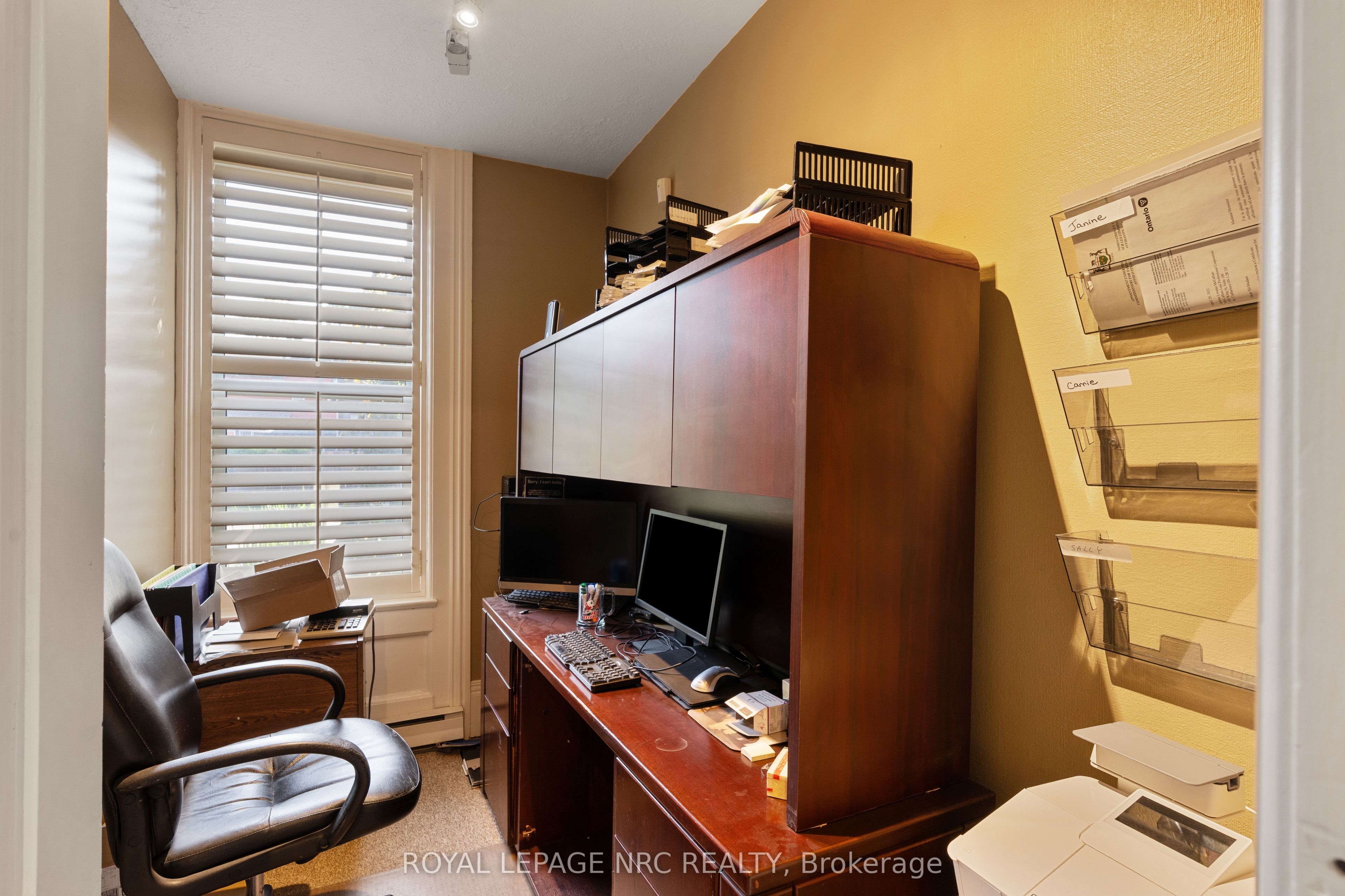 45 Welland Avenue Property Photo 11