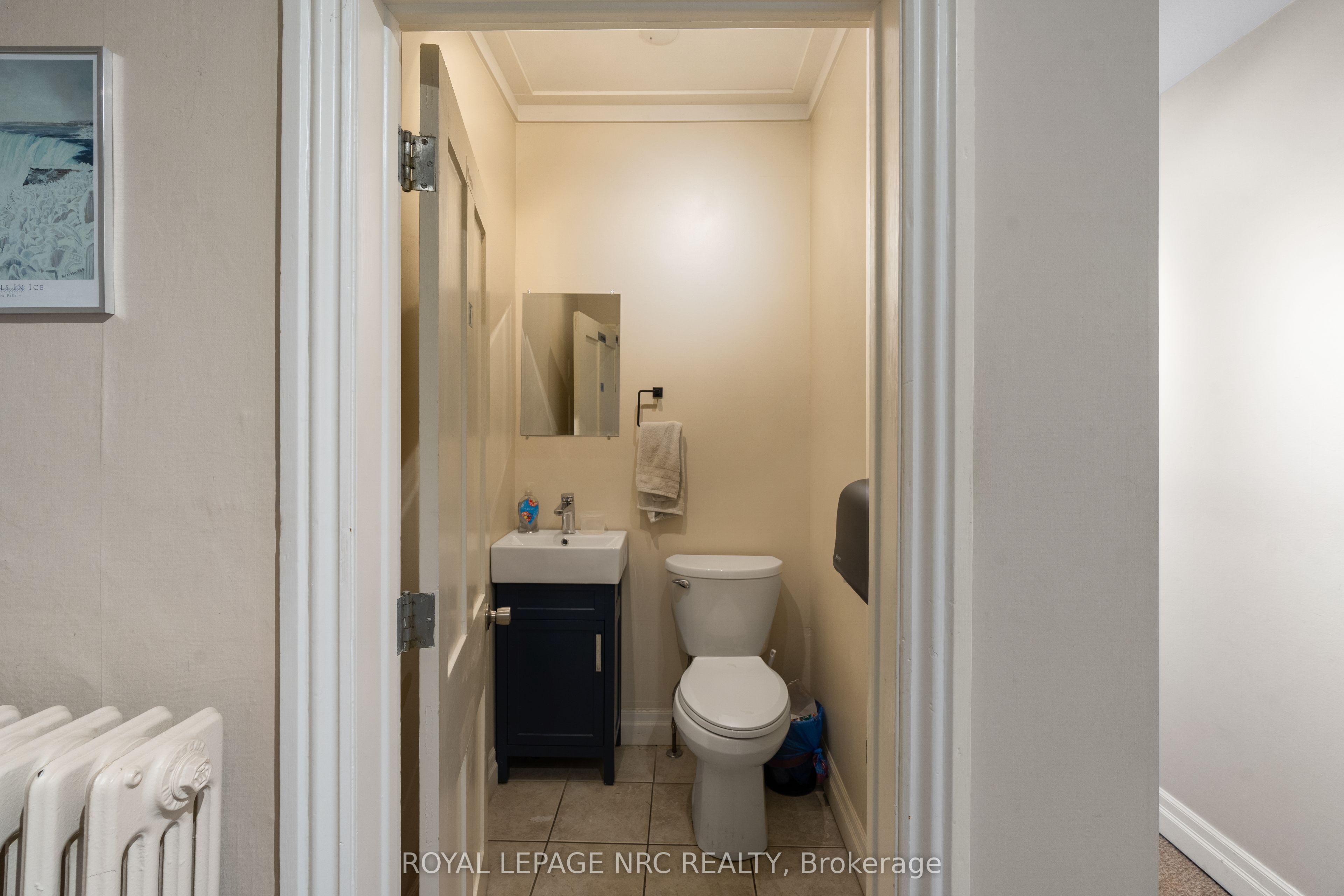 45 Welland Avenue Property Photo 15